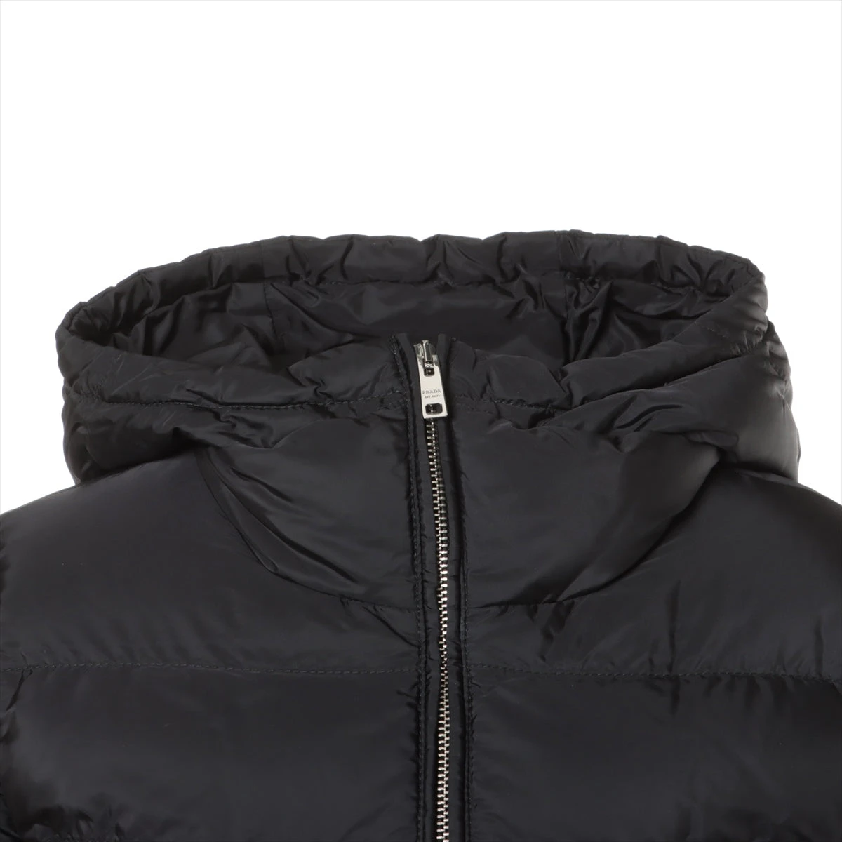 ✨プラダ トライアングルショートダウンジャケットブラック レディース PRADA ダウンジャケット 超美品