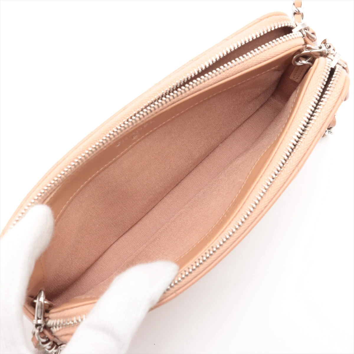 シャネル Vステッチ ラムスキン チェーンウォレット ベージュ