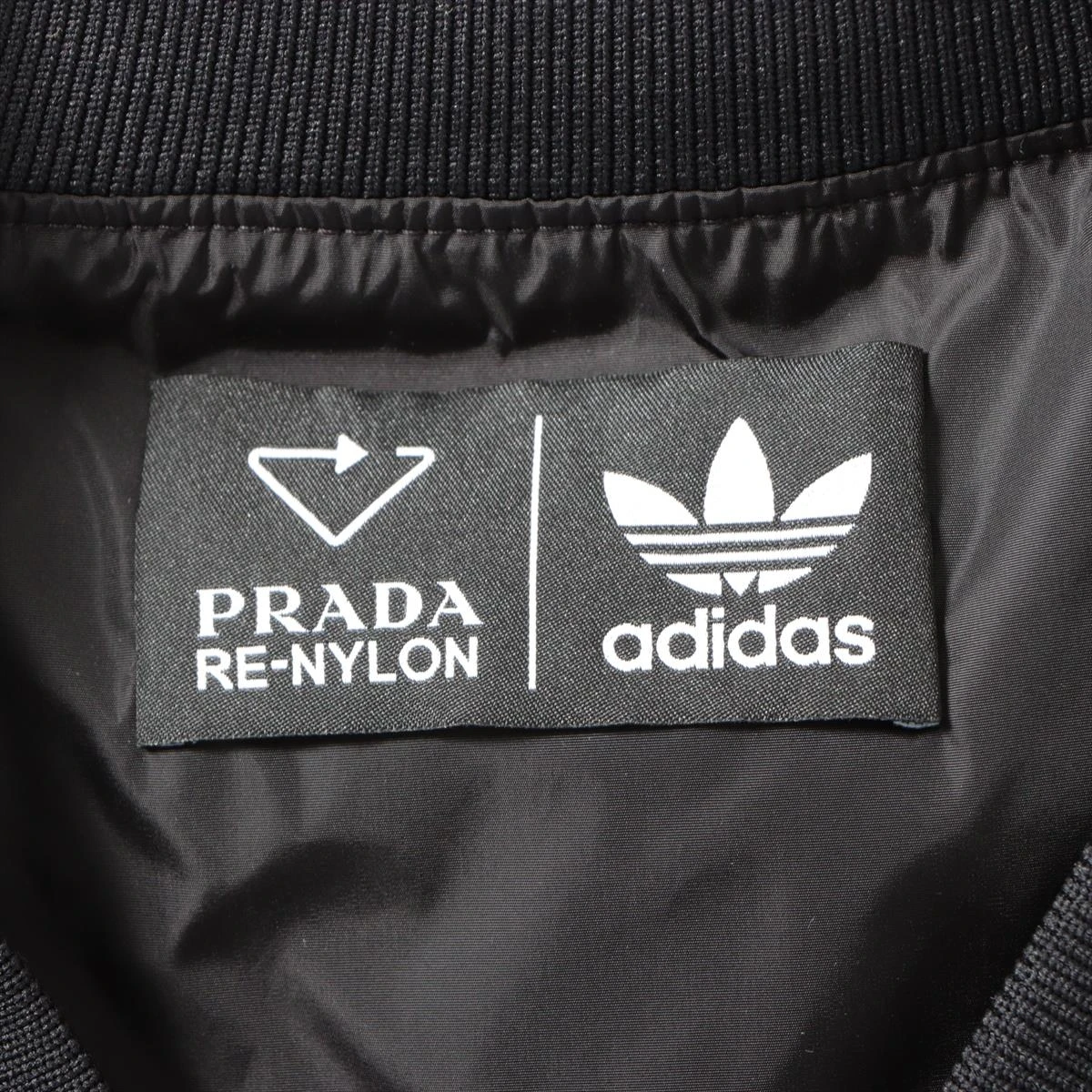 プラダ×アディダス Re Nylon リ ナイロン 21年 ナイロン プラダ×アディダス Re Nylon リ ナイロン 21年 ナイロン