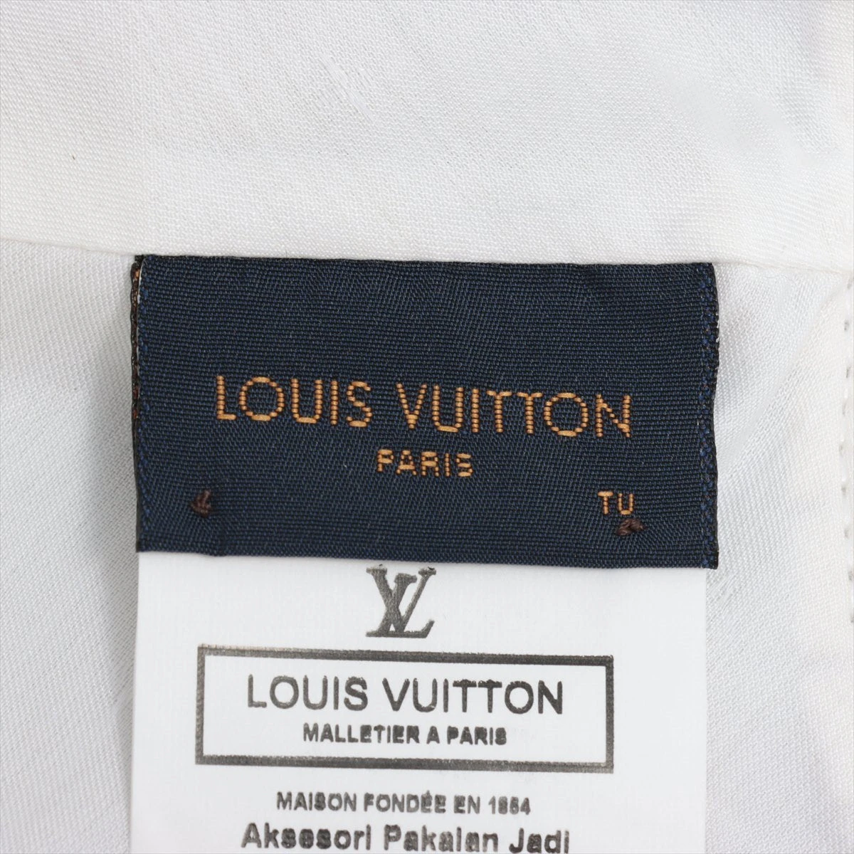 新品　LOUISVUITTON　キャスケットモノグラム　レザーキャップ　ホワイト ヴィトン MP2321 キャスケット モノグラム クイル TO0198