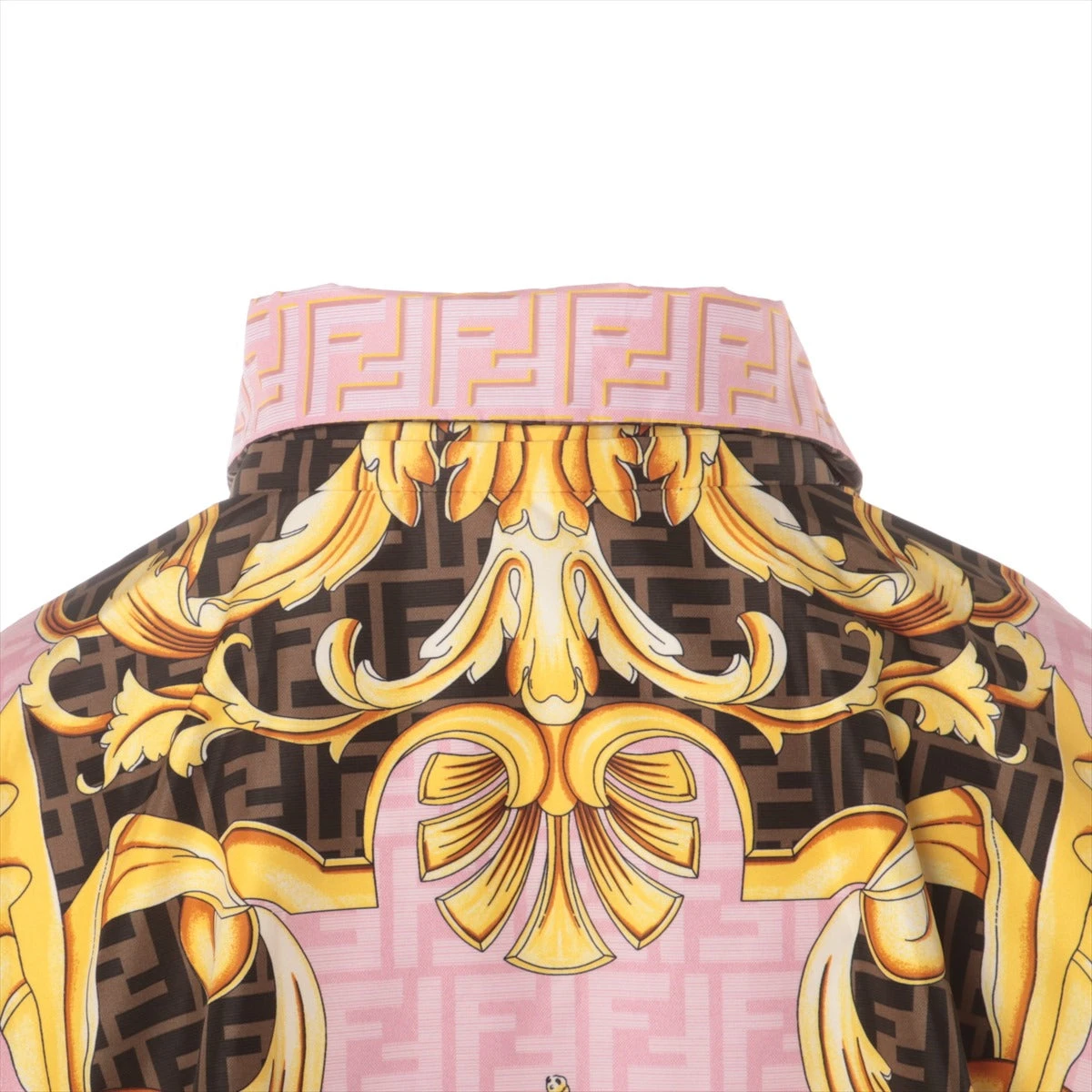 新品未使用✨フェンディ フェンダーチェ ポーチ ズッカ メデューサ