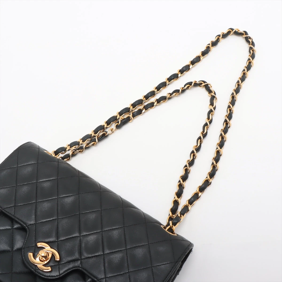 CHANEL マトラッセ ダブルフラップ ラムスキン ブラック ゴールド金具 CHANEL マトラッセ ダブルフラップダブルチェーン 23 ショルダー