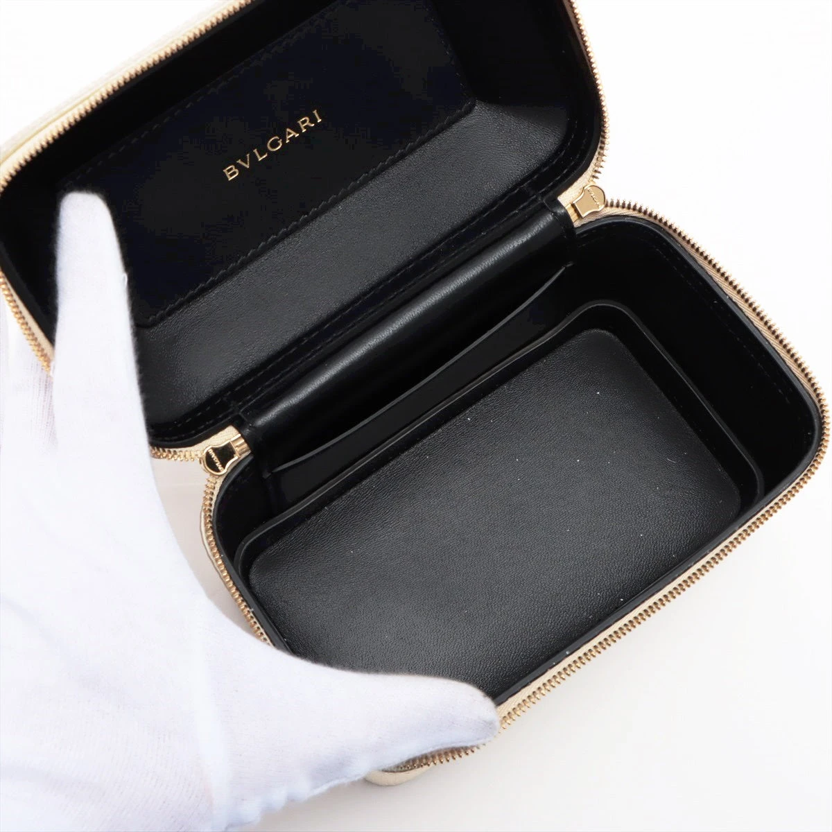 セルペンティ 未使用品 BVLGARI ブルガリ バニティバッグ