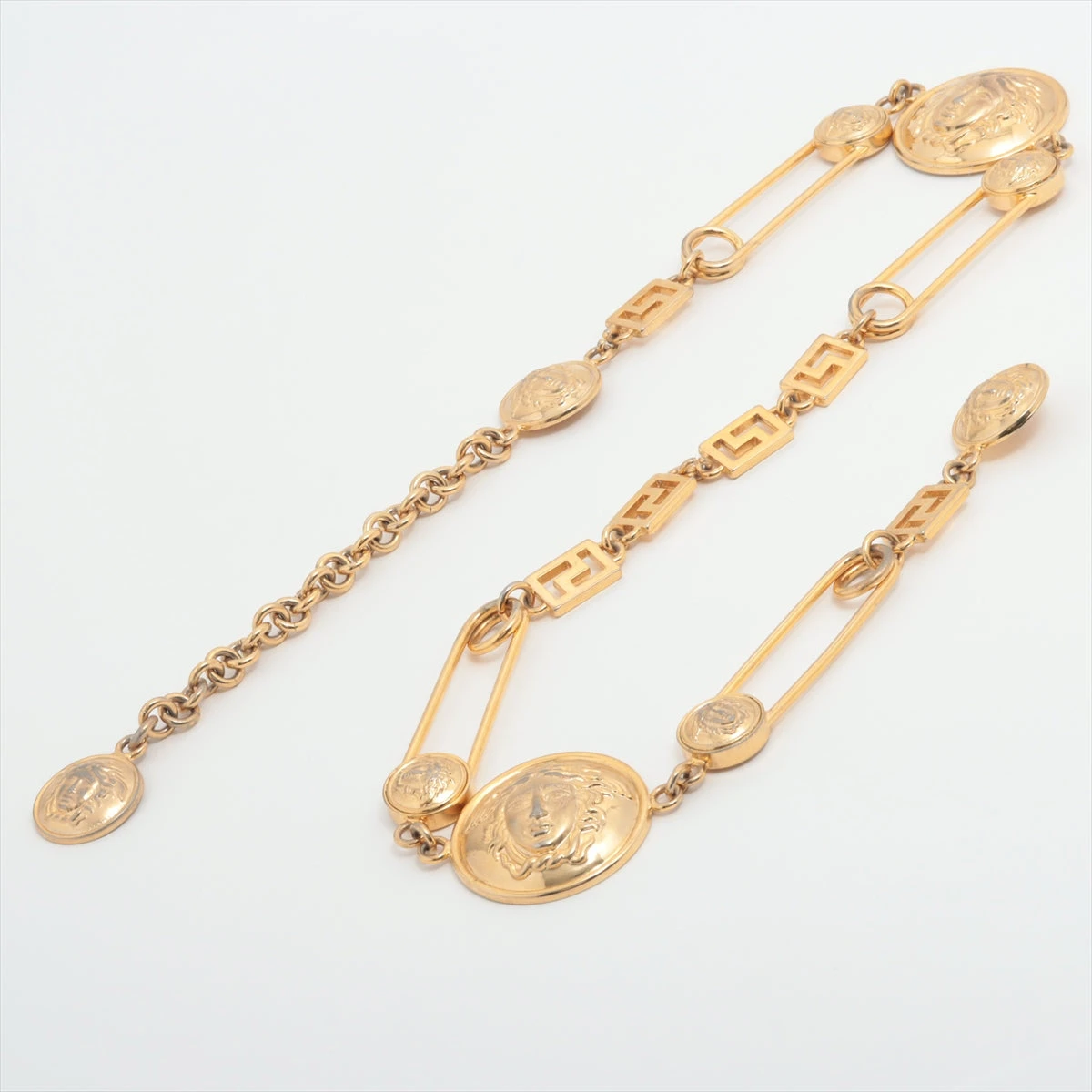 ヴェルサーチ メデューサ グレカ チェーンベルト GP ゴールド 安全ピン