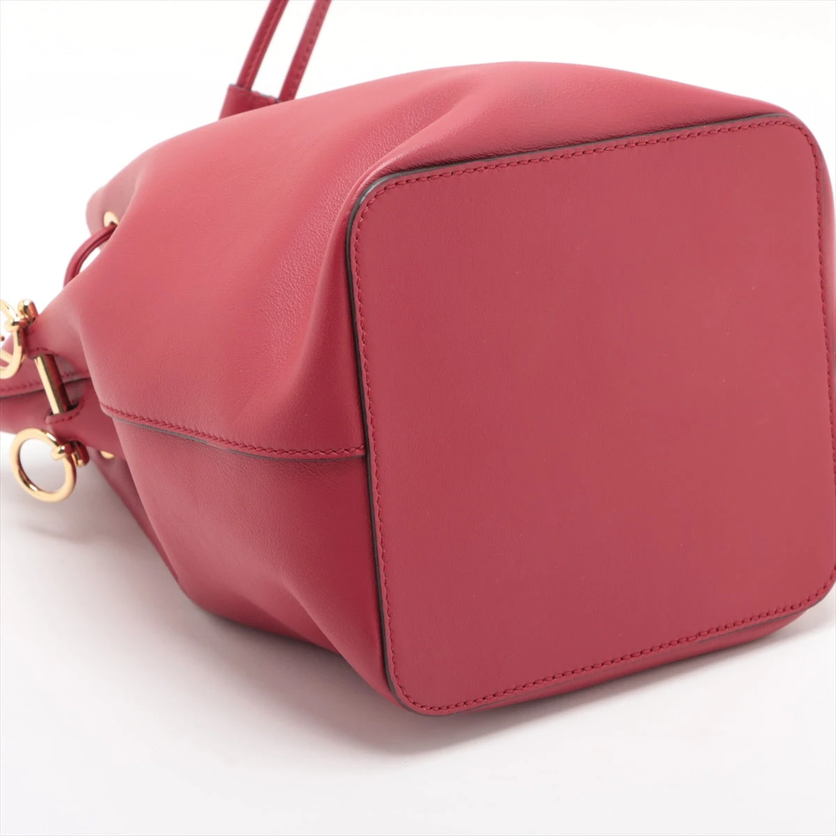 Fendi モントレゾール レッド FENDI フェンディ モントレゾール ショルダーバッグ レザー