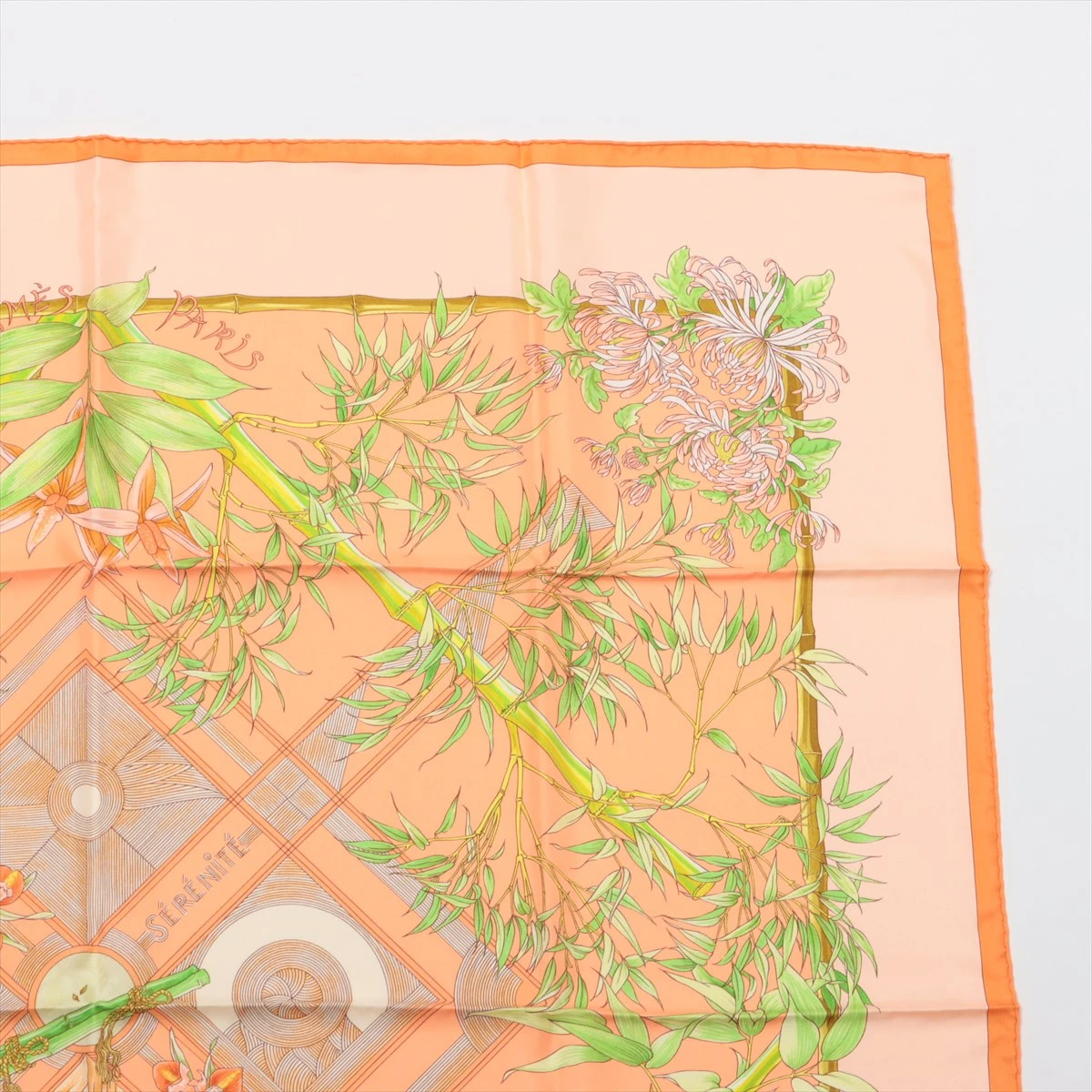 HERMÈS エルメス カレ90 SERENITE 竹 スカーフ シルク エルメス カレ90 SERENITE 竹 スカーフ シルク オレンジ DU026103
