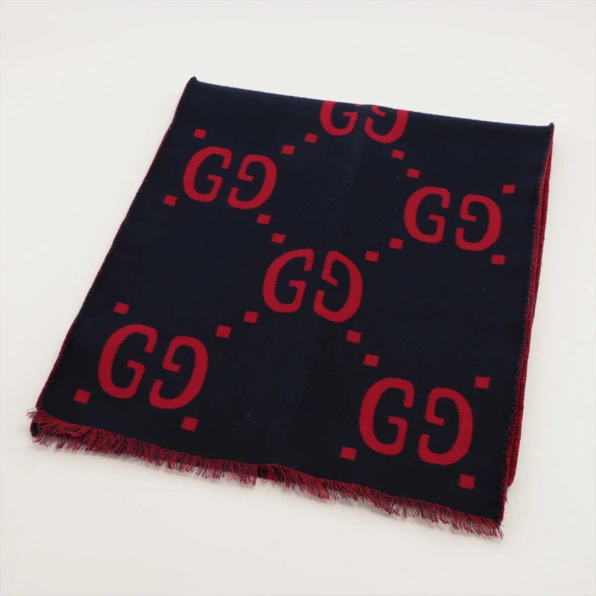 グッチ GGジャガード ウール マフラー ネイビー/レッド 【公式通販】