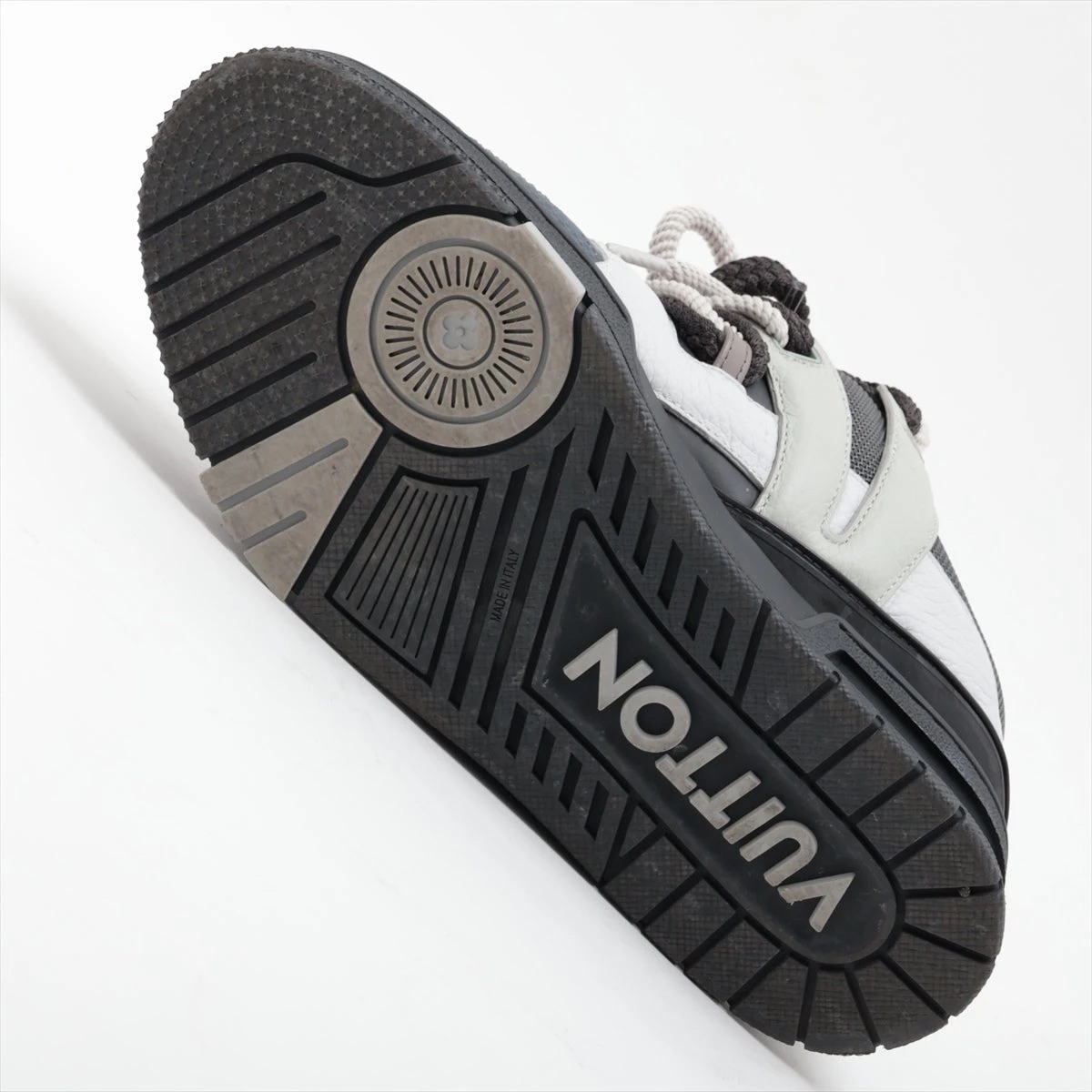 【履き口のくしゅっと感♡】Louis Vuitton スニーカー ヴィトン LVスケートライン 23年 レザー×メッシュ スニーカー