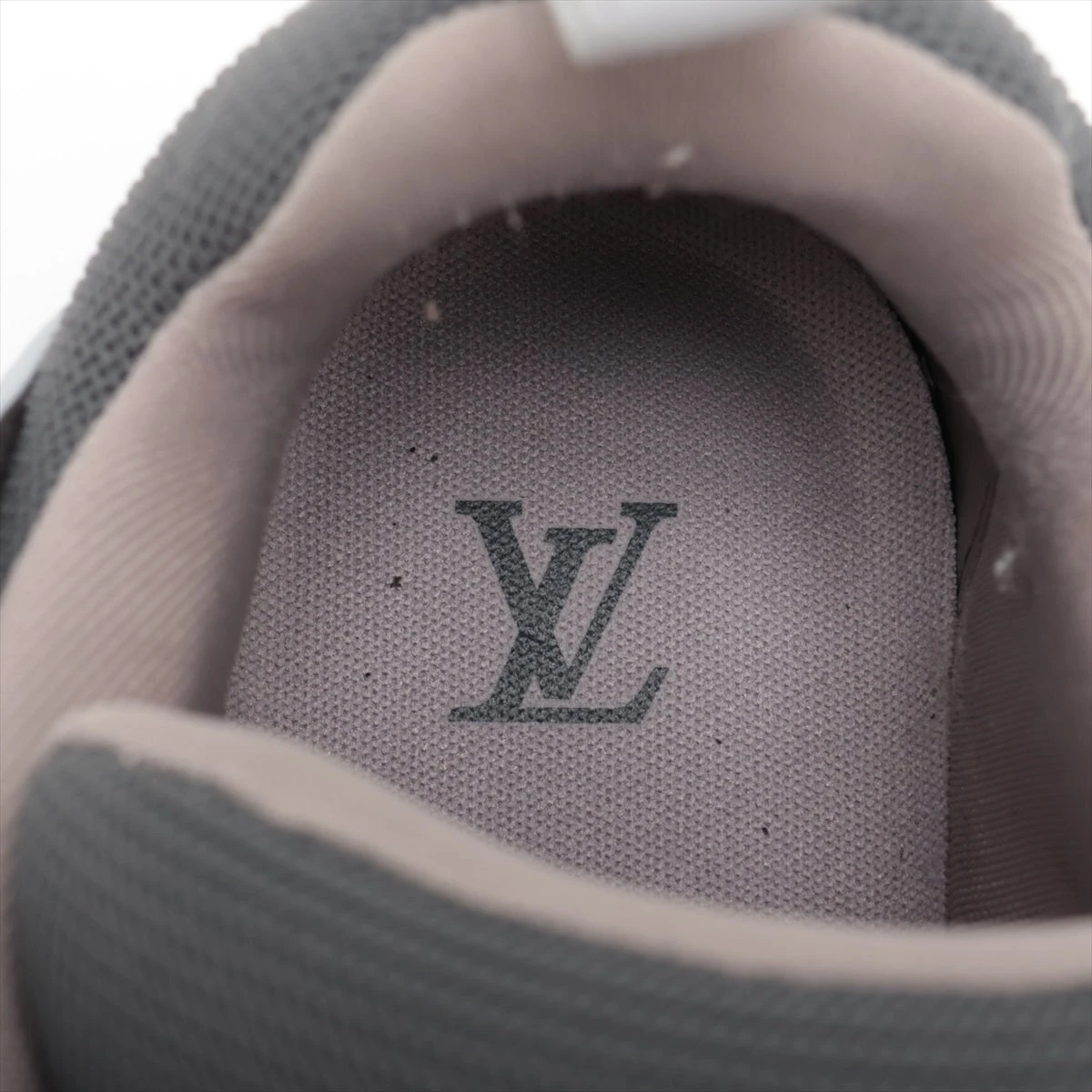 【期間限定値下げ】LOUIS VUITTON レザー スエード メッシュ スニー ヴィトン LVスケートライン 23年 レザー×メッシュ スニーカー