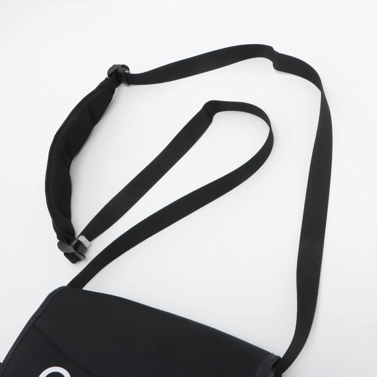 セリーヌ ロゴ トレッキングメッセンジャー ナイロン ショルダーバッグ