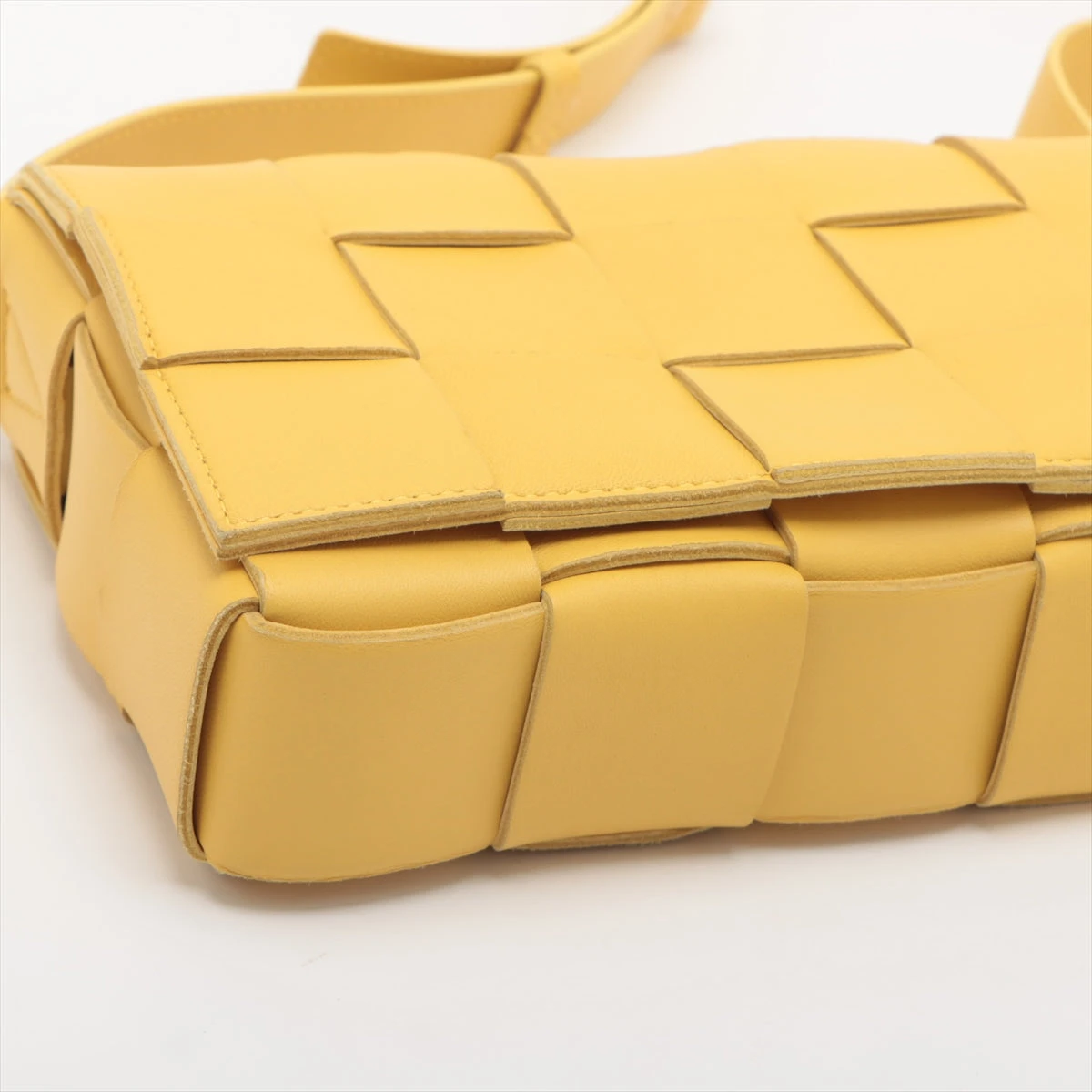 BOTTGAVENETA イントレチャート ハンドバッグ　イエロー レザー ボッテガヴェネタ ミニトートバッグ イエロー イントレチャート
