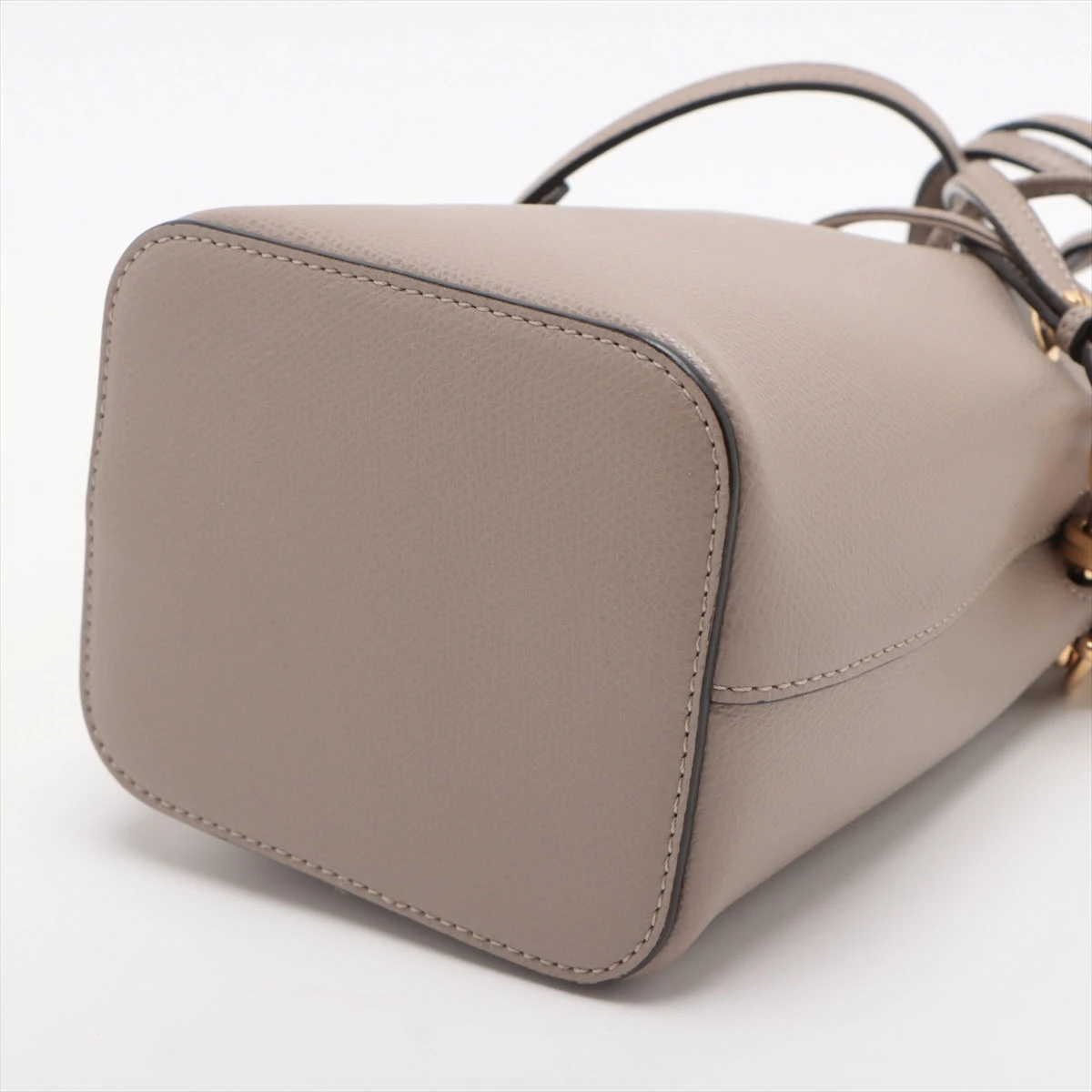 モコアズ　バッグ　グレージュ 楽天市場】【SALE／30%OFF】ロゴプレートトート MONO COMME CA