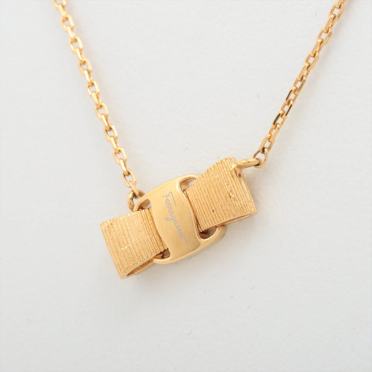 フェラガモ　ヴァラネックレス ヴァラ ネックレス - ウィメンズ | Ferragamo