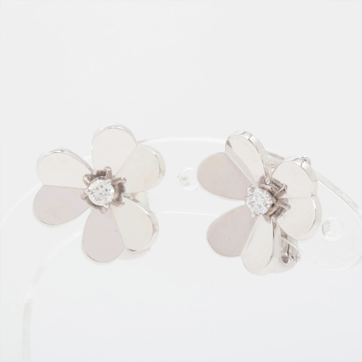 ヴァンクリーフ&アーペル フリヴォル ダイヤ ピアス 750(WG) 8.1