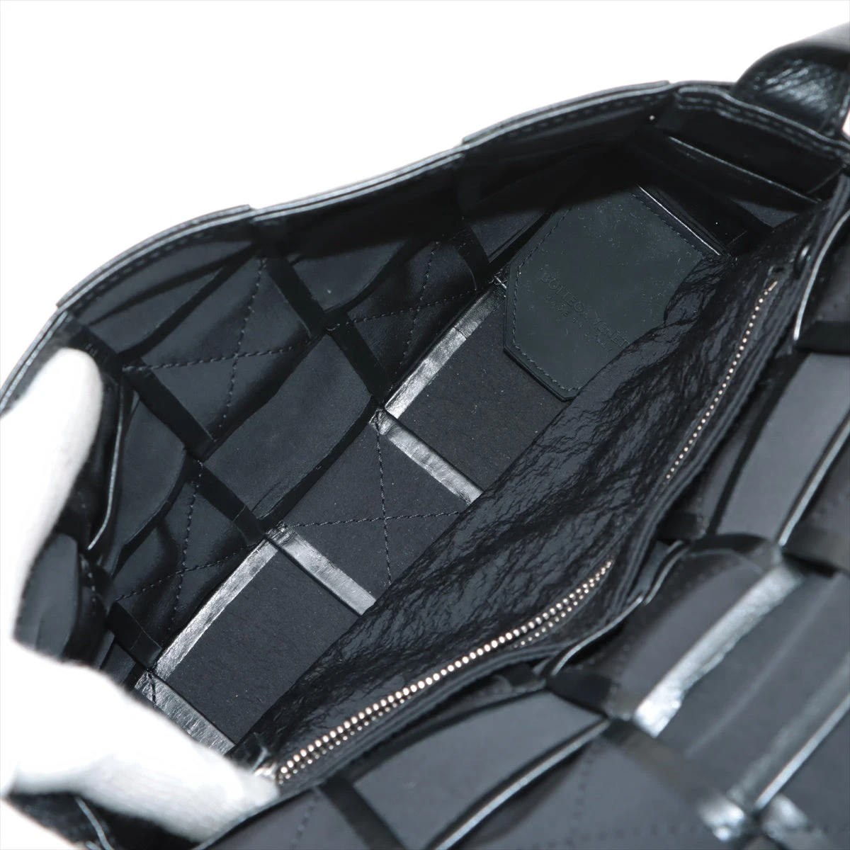 ボッテガヴェネタ マキシイントレチャート カセット レザー ショルダー