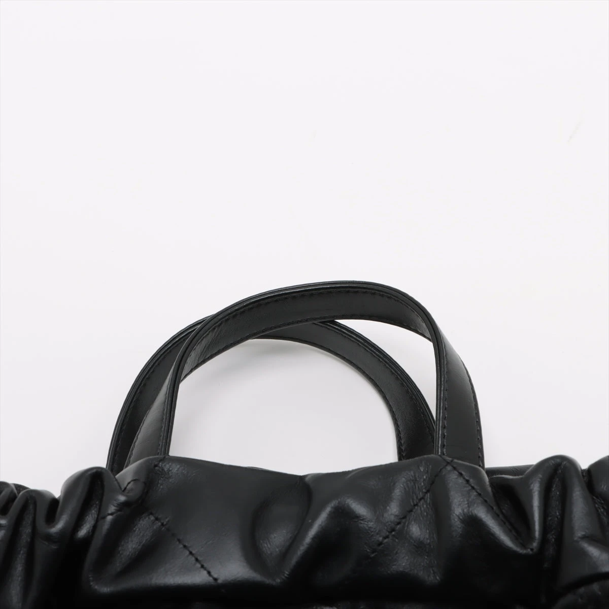 CHANEL Chanel22 レザー チェーン バックパック シャネル シャネル22 レザー チェーンリュック ブラック