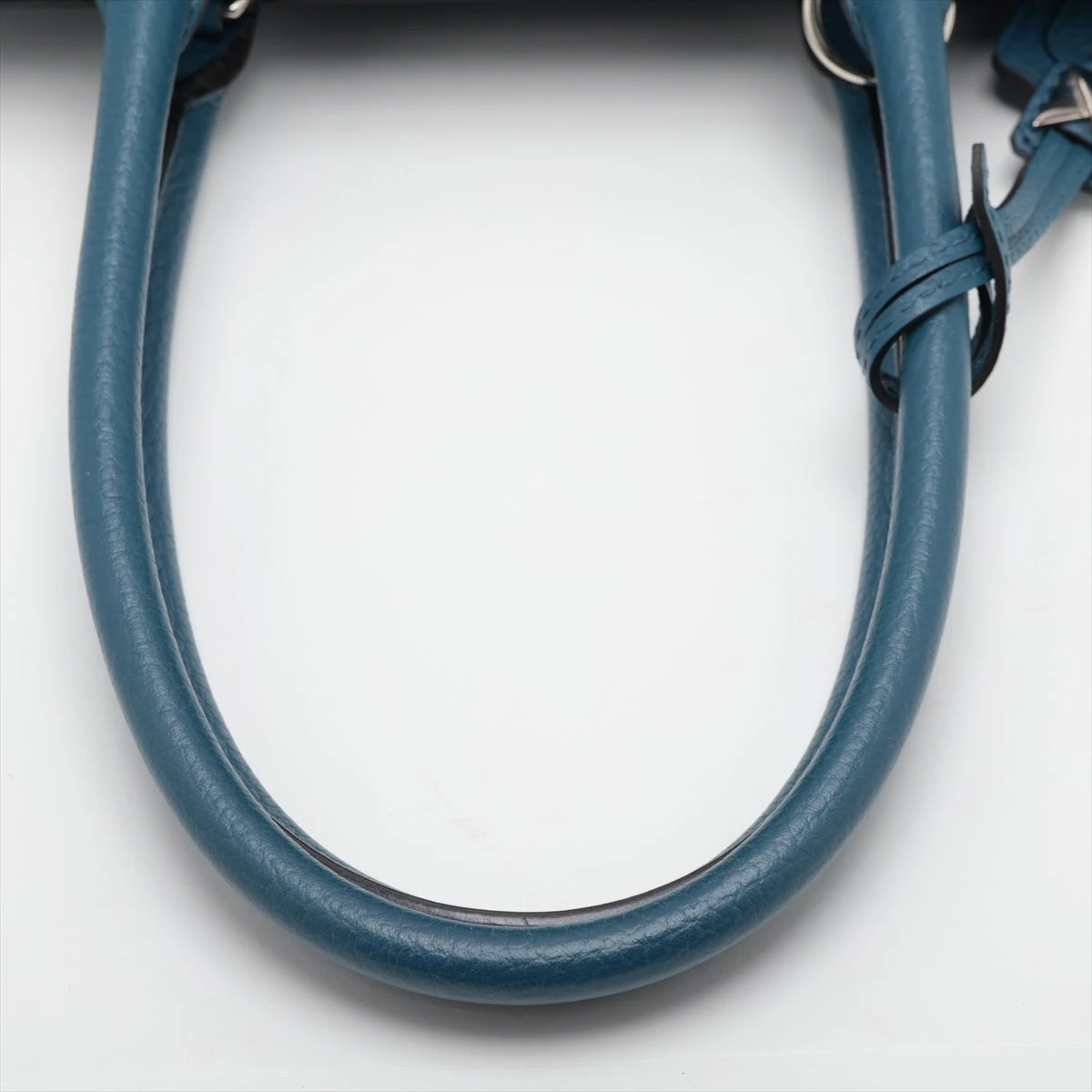 モワナ ポリーヌ レザー 2WAYショルダーバッグ ブルー A2678162｜中古