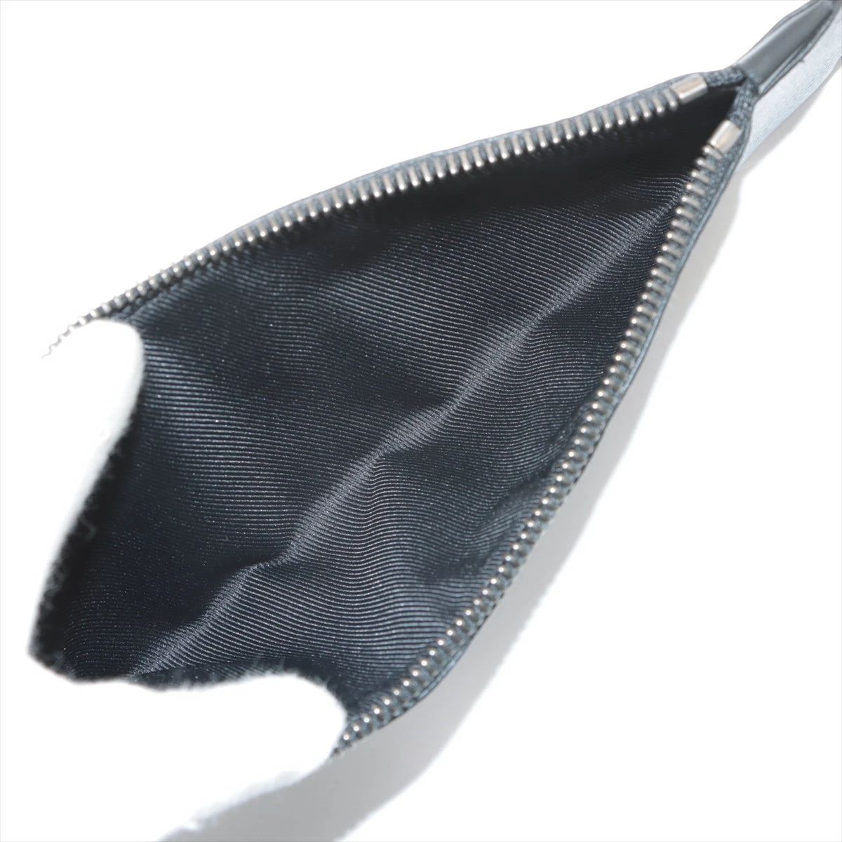 ヴィトン モノグラム エクリプス バムバッグ M42906 RFID反応