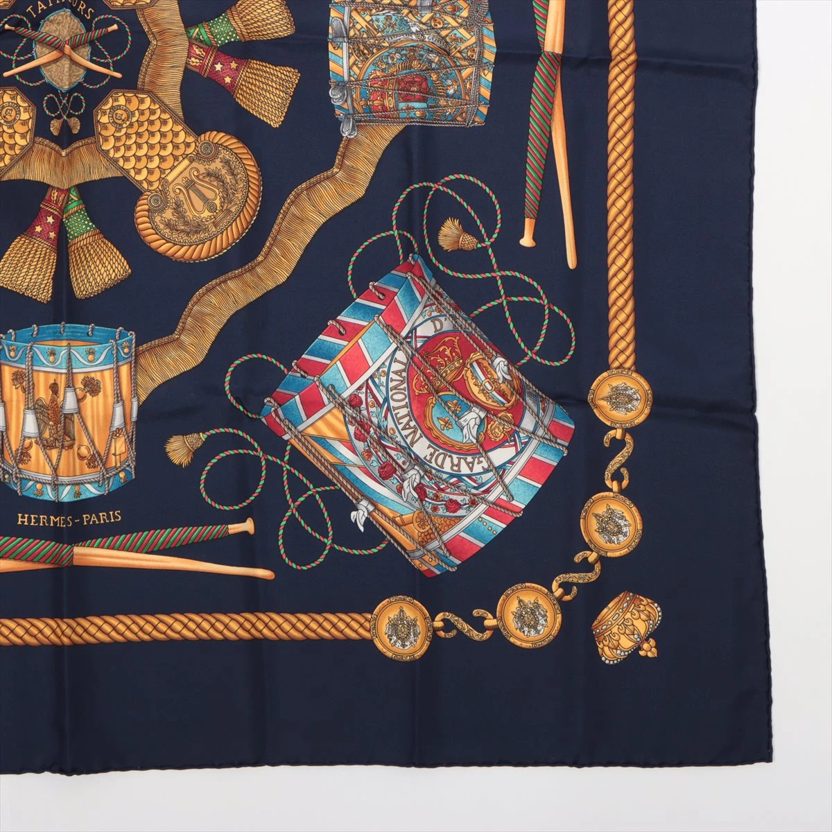 エルメス カレ90 LES TAMBOURS 太鼓 スカーフ シルク ネイビー