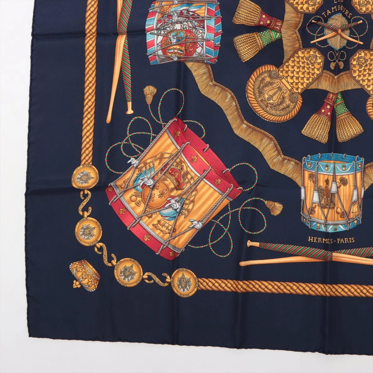 HERMES/エルメス カレ90 タンブールの太鼓 シルク スカーフ d_012 エルメス カレ90 LES TAMBOURS タンブールの太鼓 スカーフ
