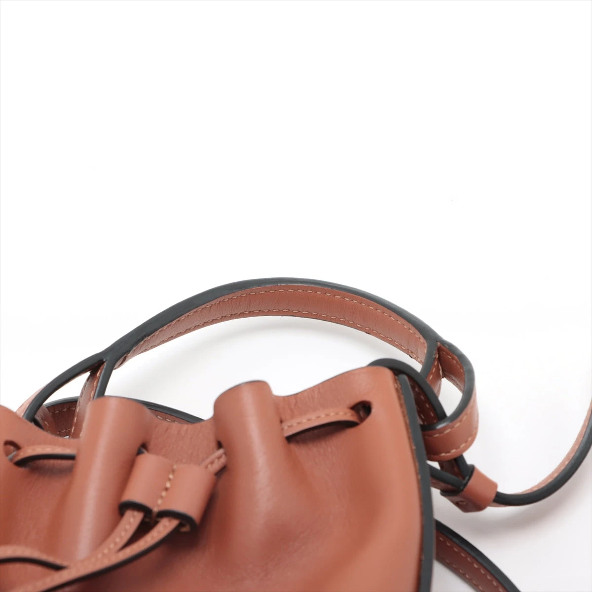 【三越限定・美品】ロエベ バルーンバッグ アナグラム ショルダーバッグ ブラウン 三越限定・美品】ロエベ バルーンバッグ アナグラム ショルダー