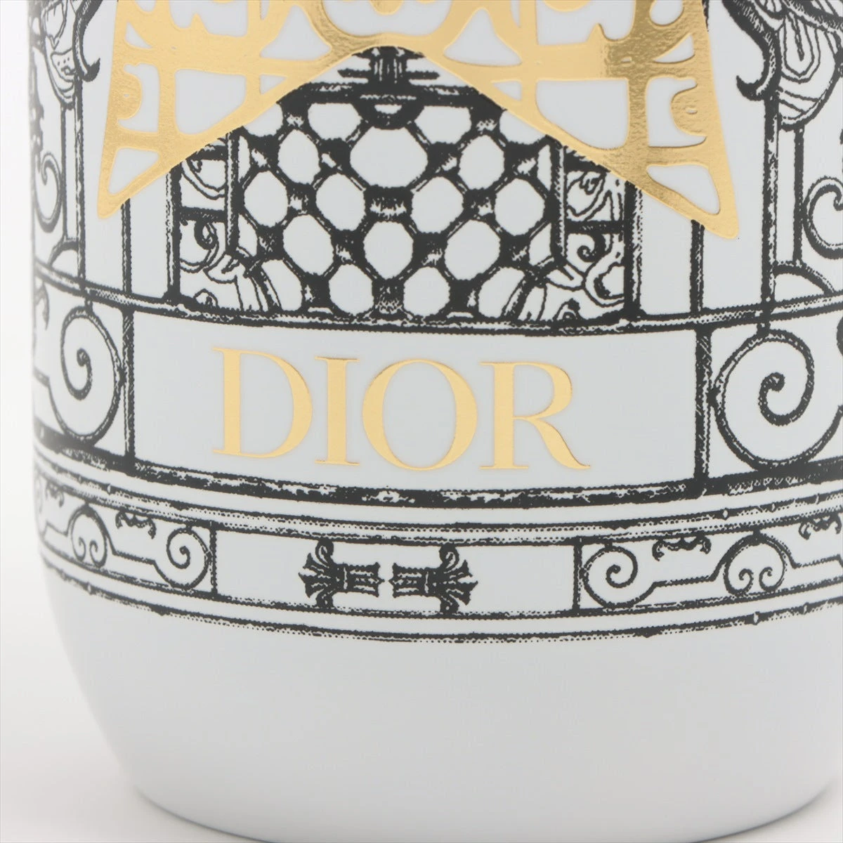 Christian Dior クリスチャンディオール 限定 水筒 レア　蝶々 Christian Dior クリスチャンディオール 限定 水筒 レア 蝶々