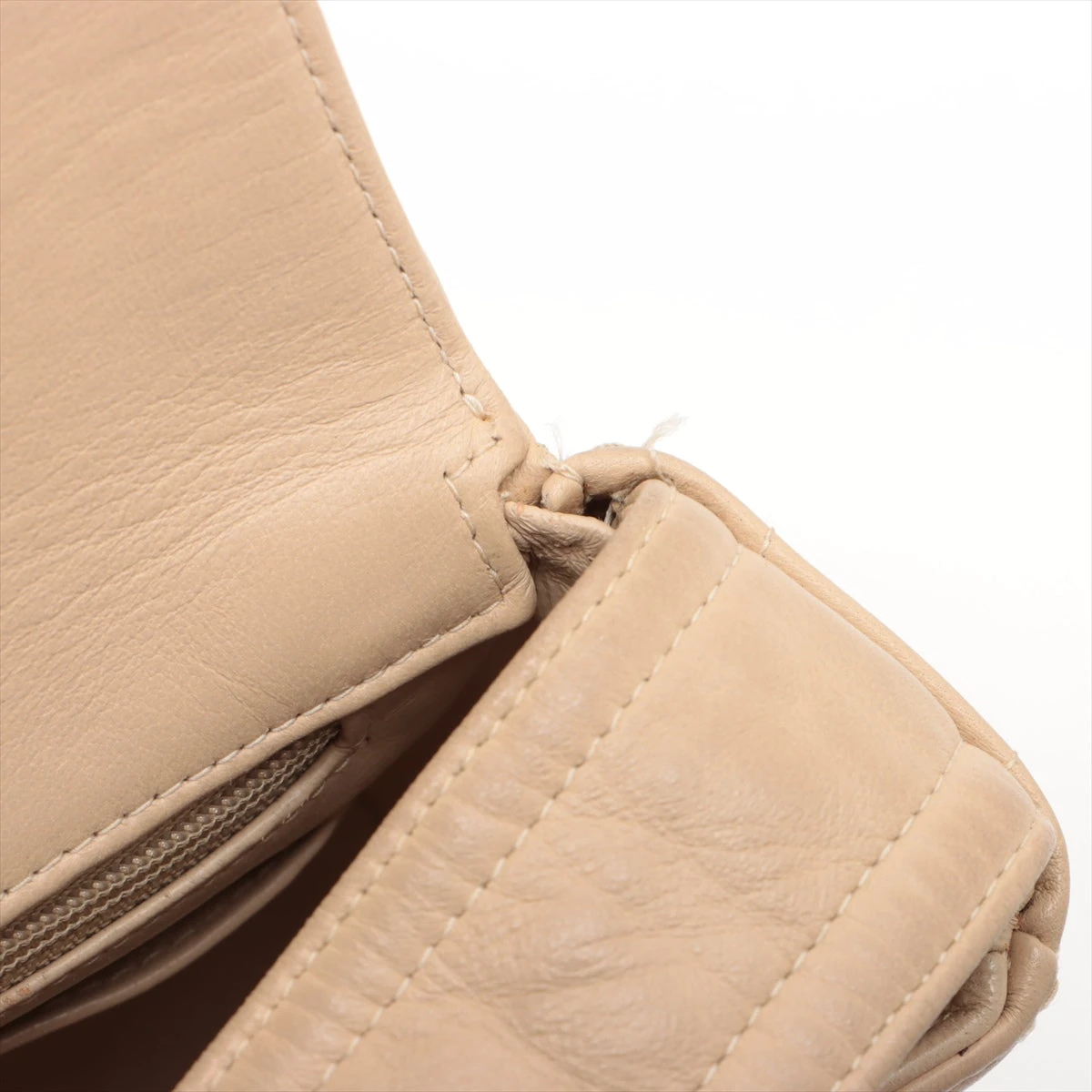 CHANEL　マドモアゼル／ラムスキン／ベージュ／ゴールド金具（C-1598) シャネル マドモアゼル ラムスキン ショルダーバッグ ベージュ