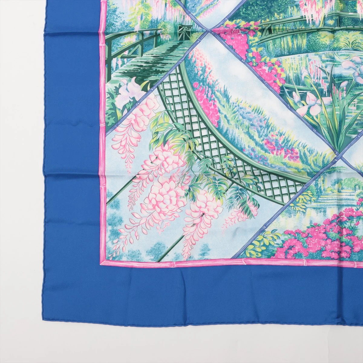 HERMES　スカーフ カレ90 シルク スカーフ GIVERNY 庭 HERMES エルメス スカーフ カレ90 『GIVERNY（ジヴェルニー/庭