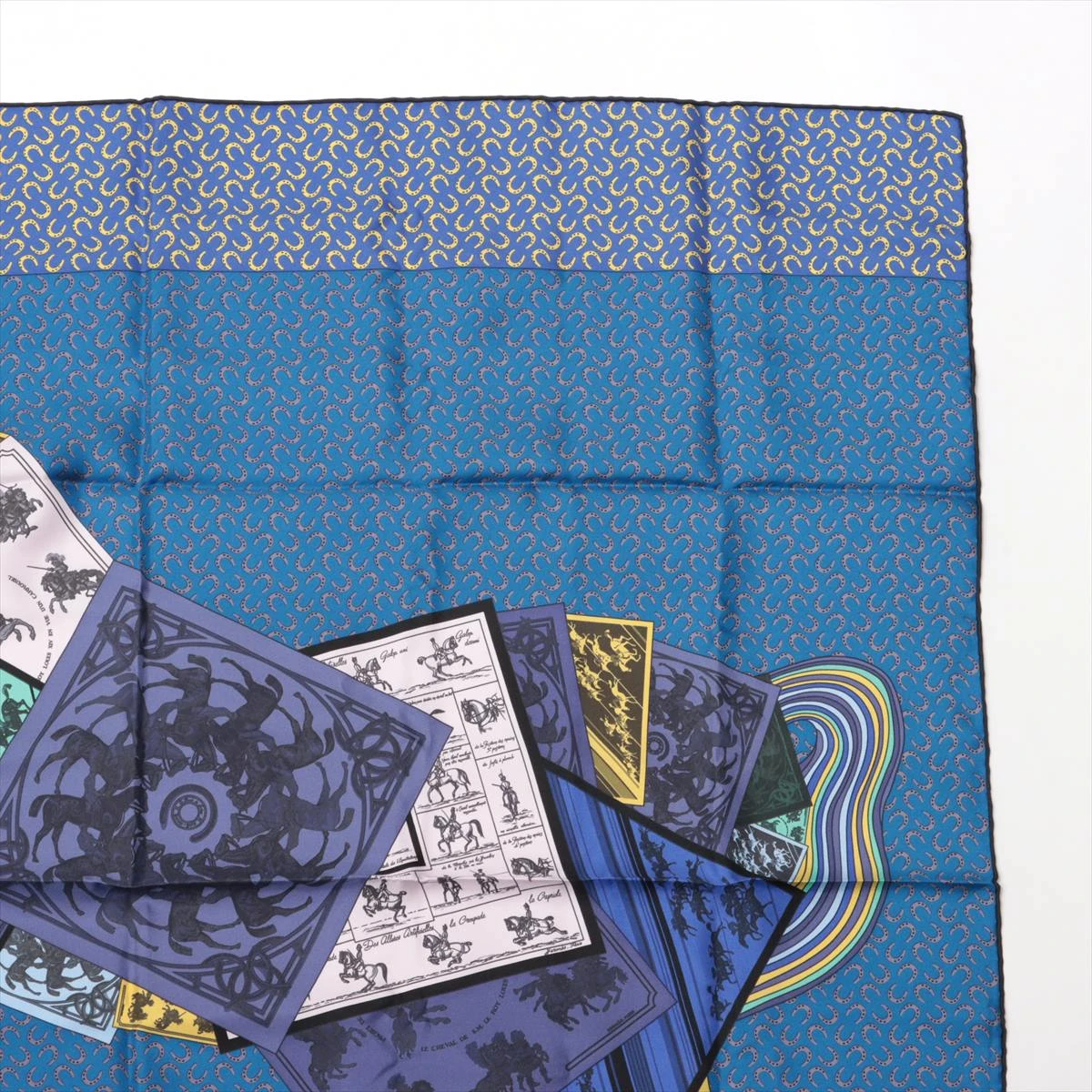 お*が様 HERMES【A Cheval sur mon Carre】カレ90 65e823ea01d0a.webp