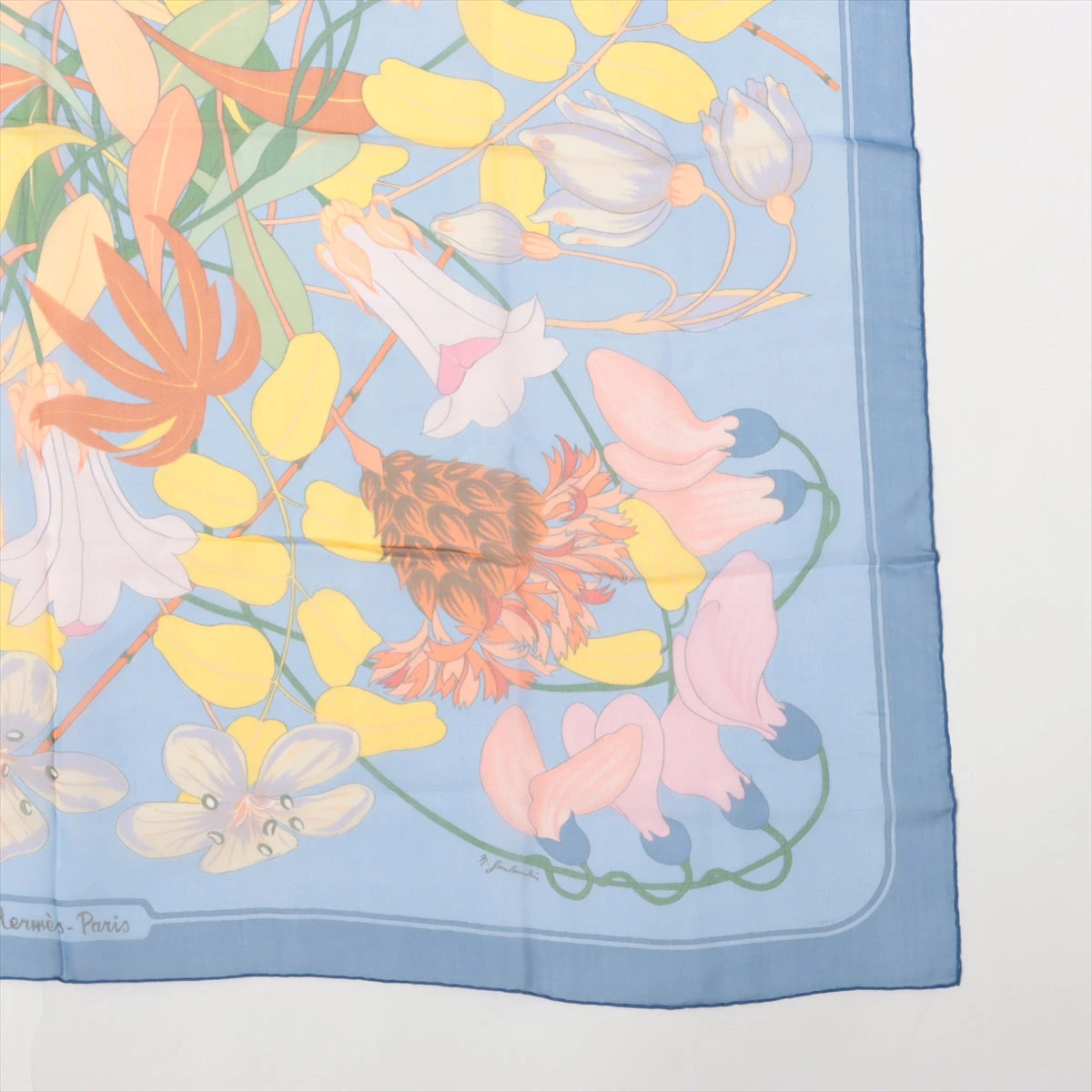 希少✨美品✨HERMES カレ90 Flora Graeca ギリシャの花 65e823752e4cd.webp