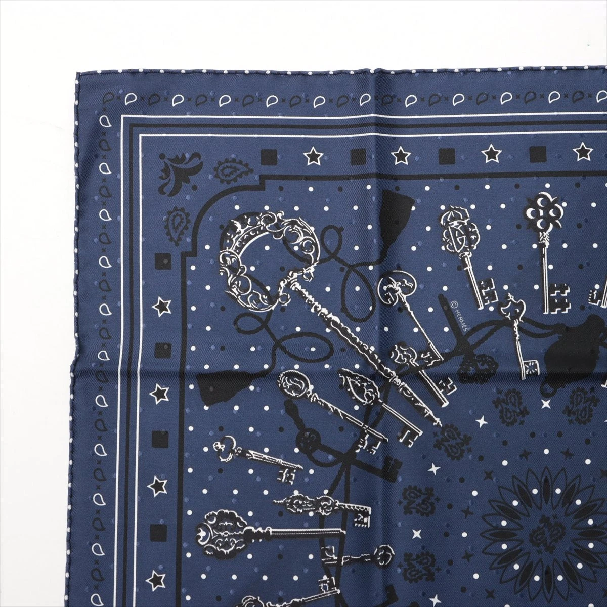 【未使用】エルメス HERMES カレ55 レ・クレ バンダナ 鍵 エルメス バンダナ LES CLES 鍵 スカーフ シルク ネイビー カレ