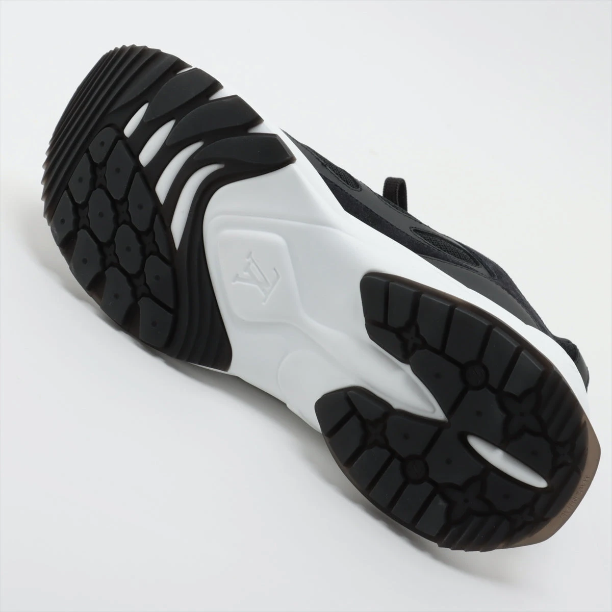 ヴィトン ラン55ライン 24年レザー✕ ファブリックスニーカー ルイ・ヴィトン新作ウィメンズスニーカー、“ピンク”のモノグラム