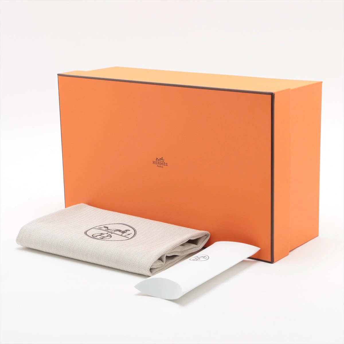 【超美品】HERMES ブラウンレザーバングル 箱付き Amazon.co.jp: HERMES(エルメス)ブレスレットブックルセリエS