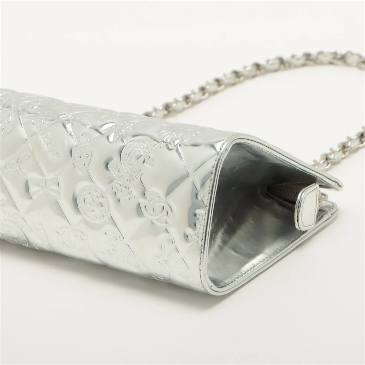 シャネル アイコン パテントレザー チェーンショルダーバッグ シルバー