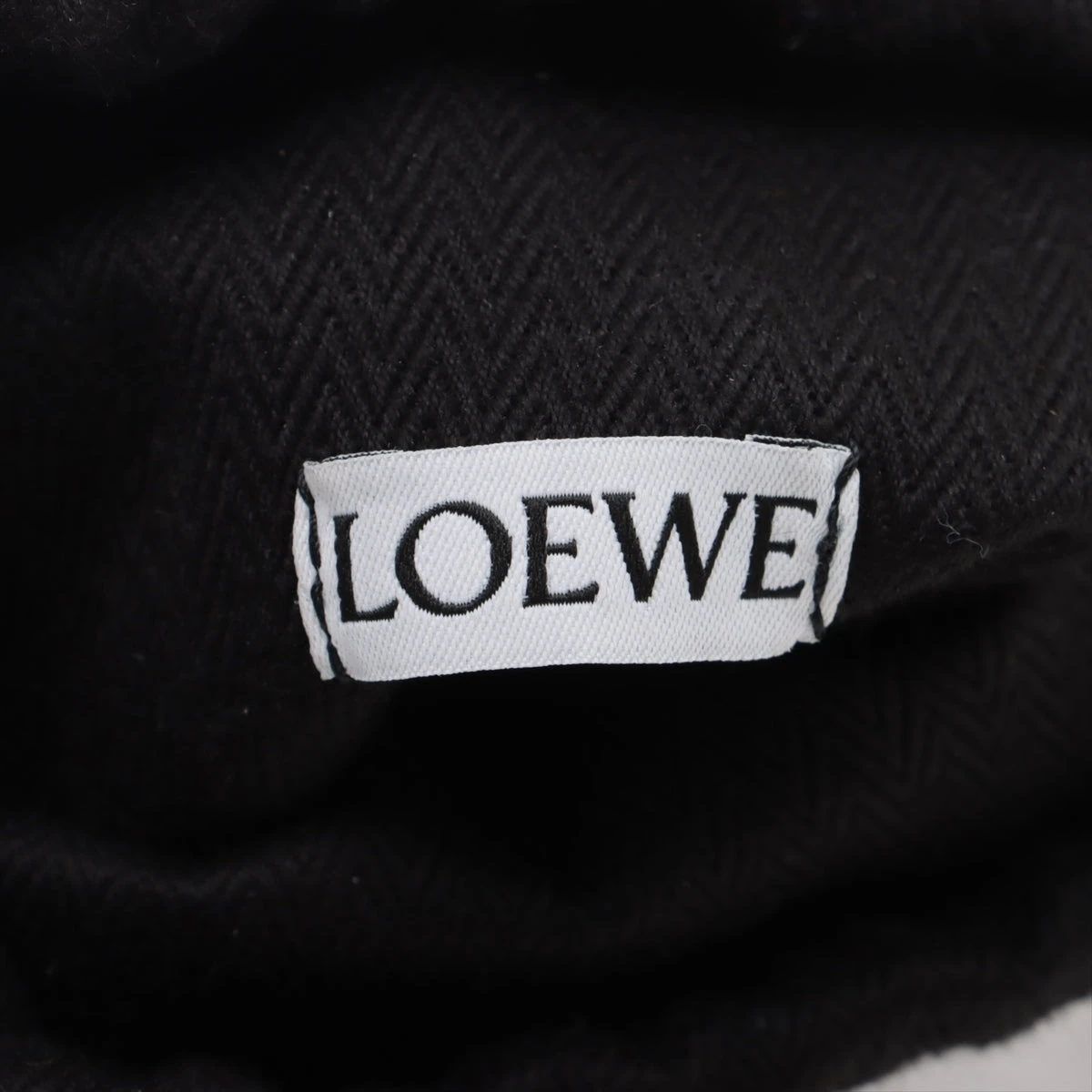 【LOEWE】アナグラム★インフレーテッドポケット♦︎レザー×ラバー♦︎ブラック ロエベ アナグラム インフレーテッドポケット レザー×ラバー