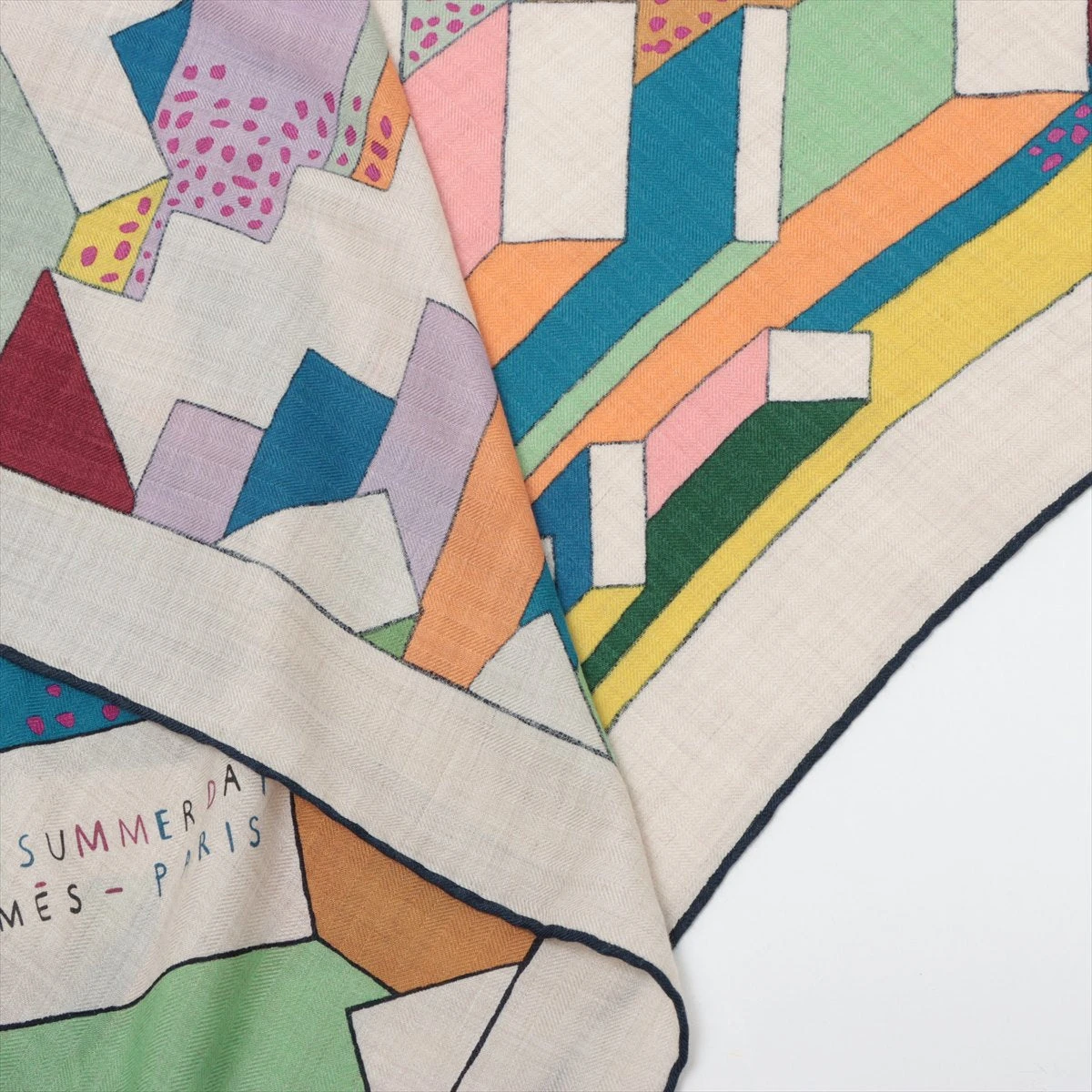 HERMES 新品未使用スカーフ ON A SUMMER DAYカレ90 HERMES(エルメス) / カレ90/ON A SUMMER DAYスカーフ/シルク/NVY