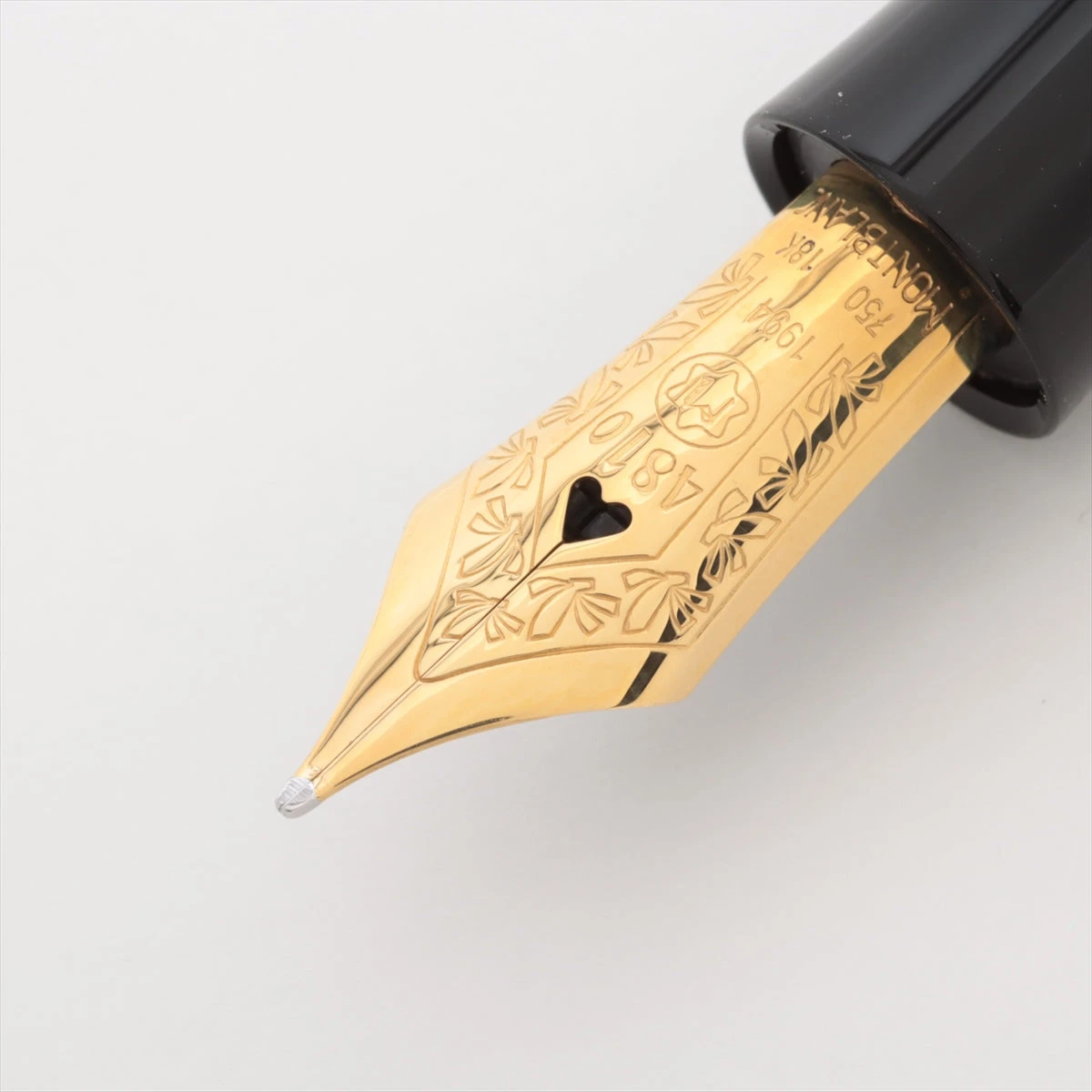 万年筆 モンブラン パトロンシリーズ1994 ルイ14世 M 中古-並品 万年筆 MONTBLANC パトロンシリーズ1994 ルイ14世 18K 万年筆 パトロン