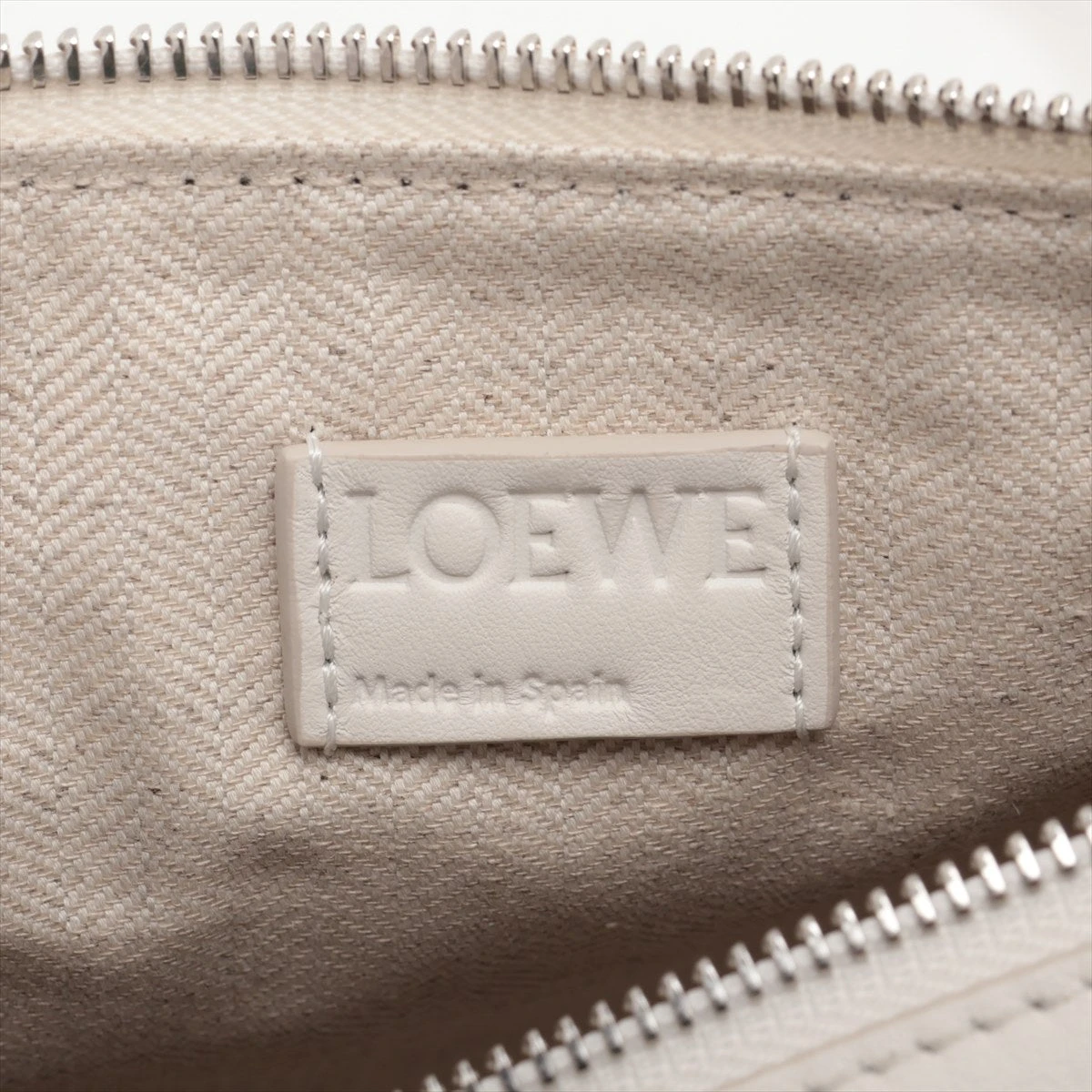 LOEWE ハンモック ホワイトレザー ショルダーバッグ ロエベ ハンモック ホーボー レザー ショルダーバッグ ホワイト