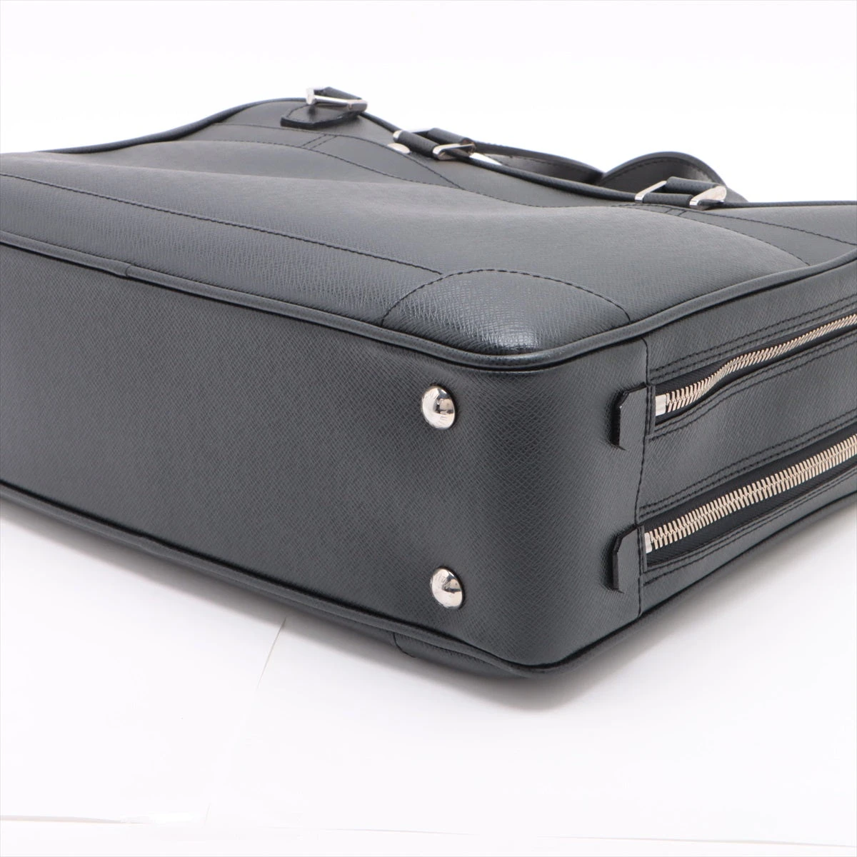 ヴィトン タイガ アレクサンダー M31162 A2692893｜中古ブランド品