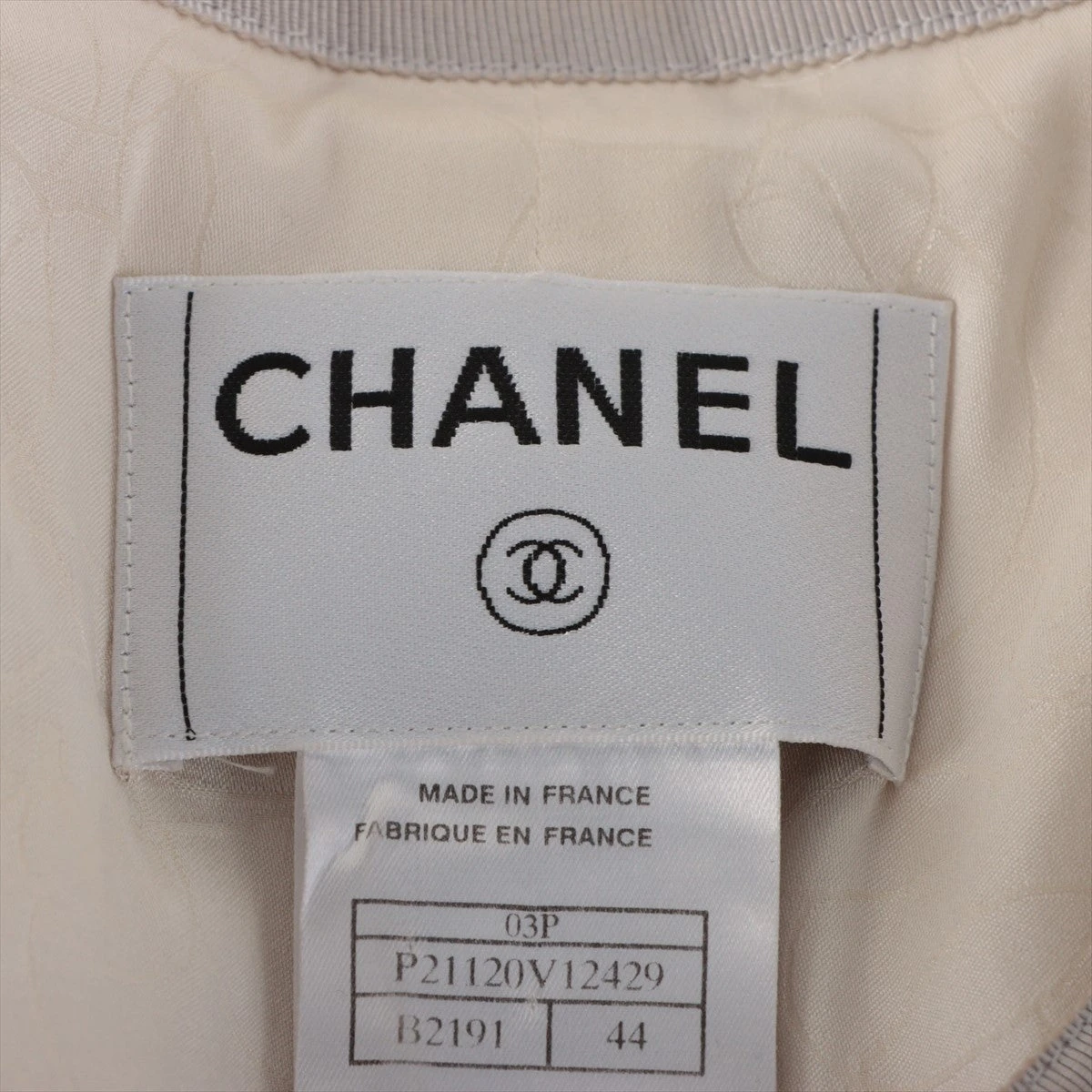 美品✨CHANEL シルクジャケット　44 ブラック　ココマーク 2022年 秋冬 CHANEL シャネル キャップ レディース ココマーク