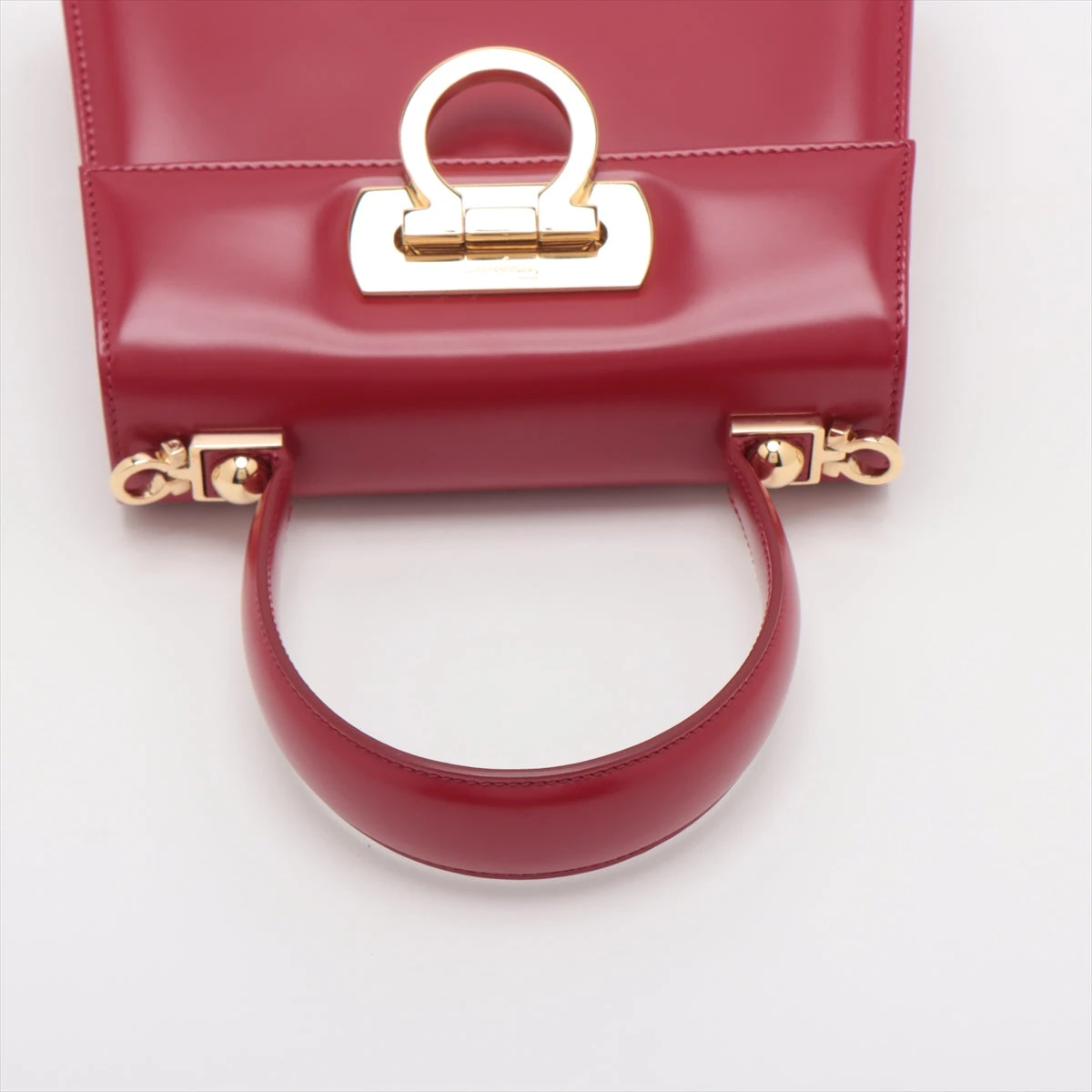 フェラガモ　ハンドバッグ　ガンチーニ FERRAGAMO フェラガモ ハンドバッグ ガンチーニ 214446 772236