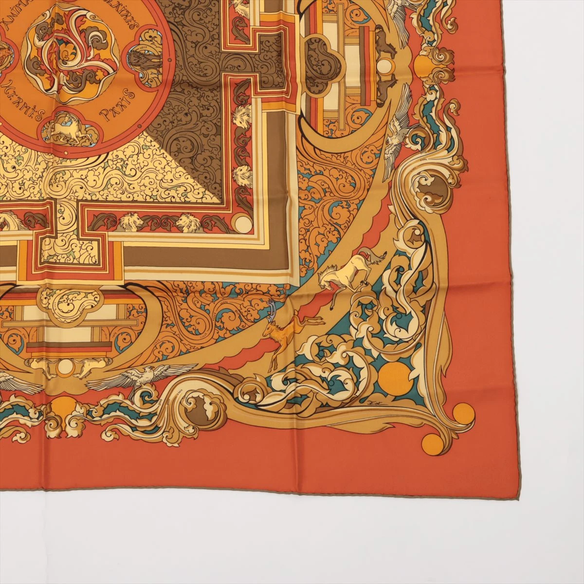 エルメス スカーフ カレ90 太陽の動物たち 黒×金 エルメス カレ90 ANIMAUX SOLAIRES 太陽の動物たち スカーフ シルク