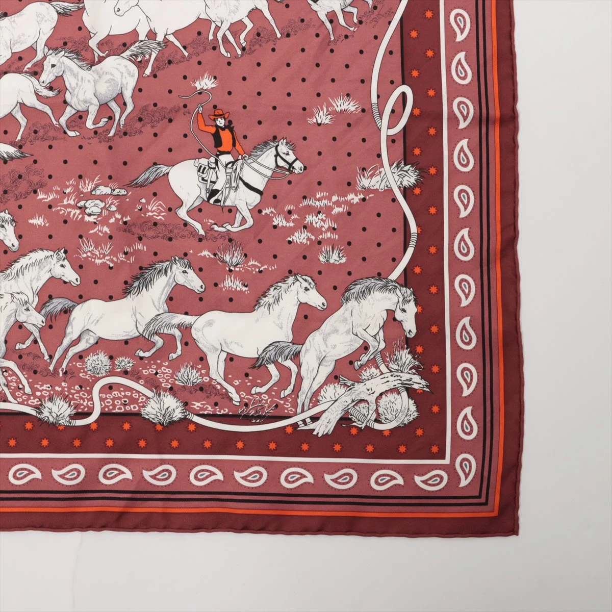 HERMES シルクバンダナ　野生馬　55×55 HERMES （新品・未使用品）エルメス カレ 55 バンダナ Les