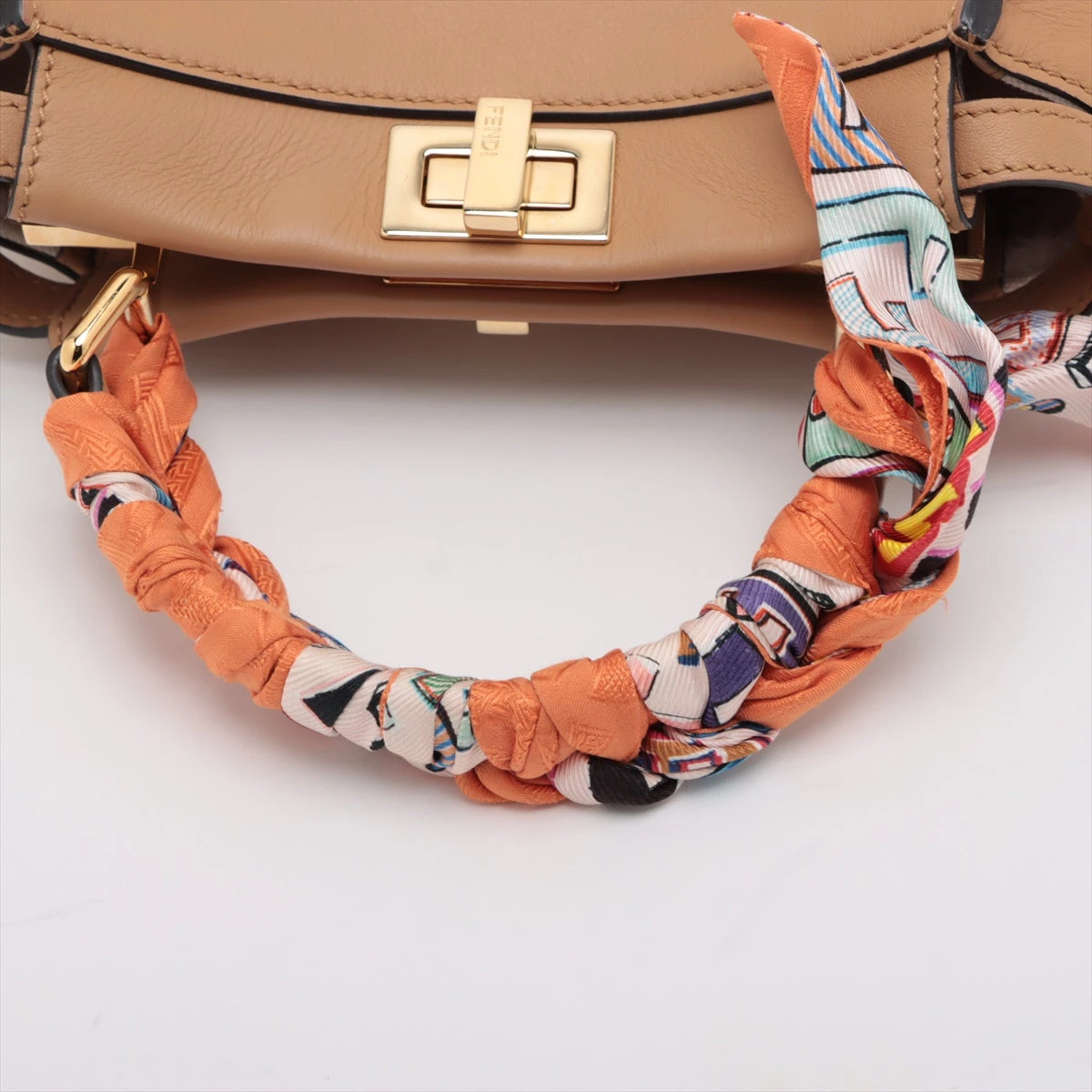 えりフェンディ　ズッカ　ハンドバッグ ブラウン カラー レザー ゴールド フェンディ FENDI ハンドバッグ ズッカ柄 ◇ブラウンxゴールド