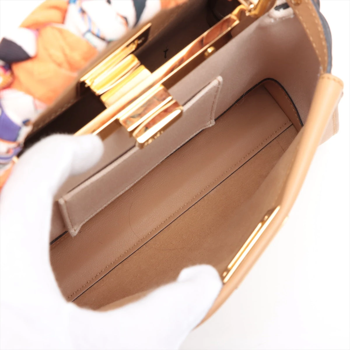 フェンディ ミニピーカブー レザー 2WAYハンドバッグ ブラウン 8BN244