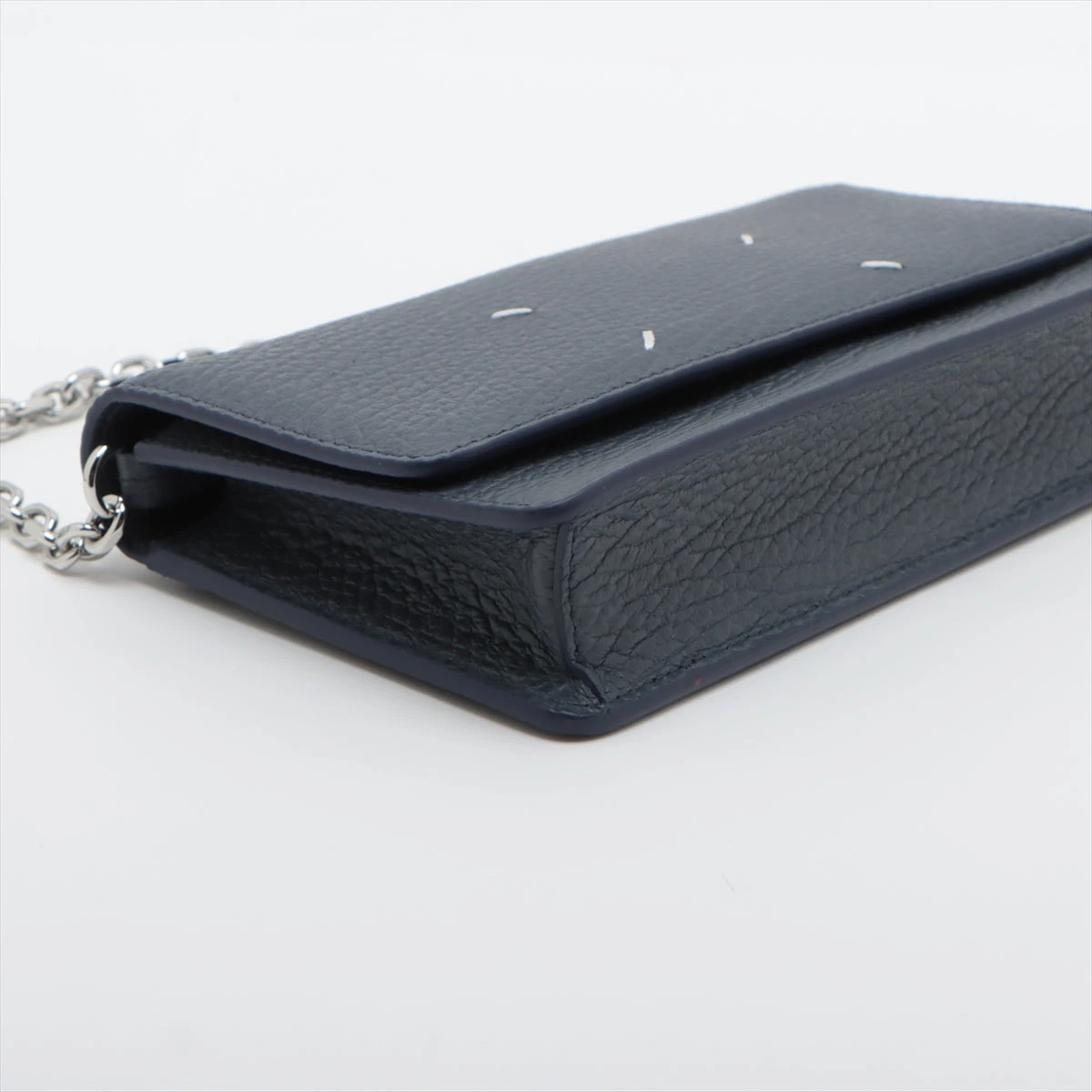 メゾンマルジェラ 4ステッチ レザー チェーンウォレット ネイビー