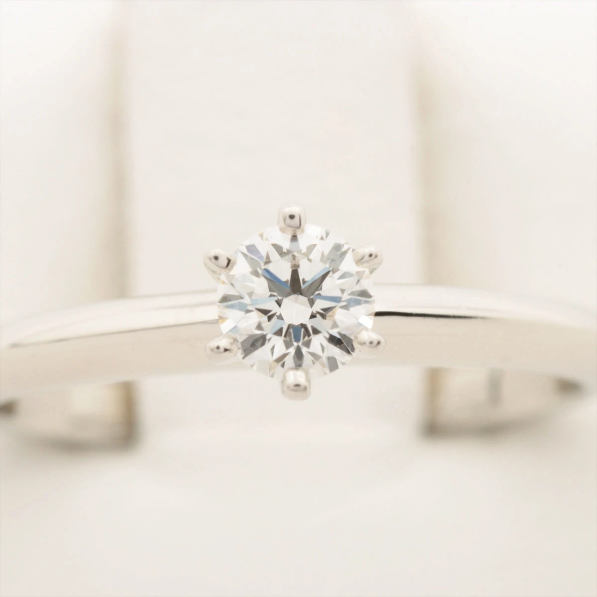 ティファニー ソリテール ダイヤ リング Pt950 3.8g D0.28 イニシャル