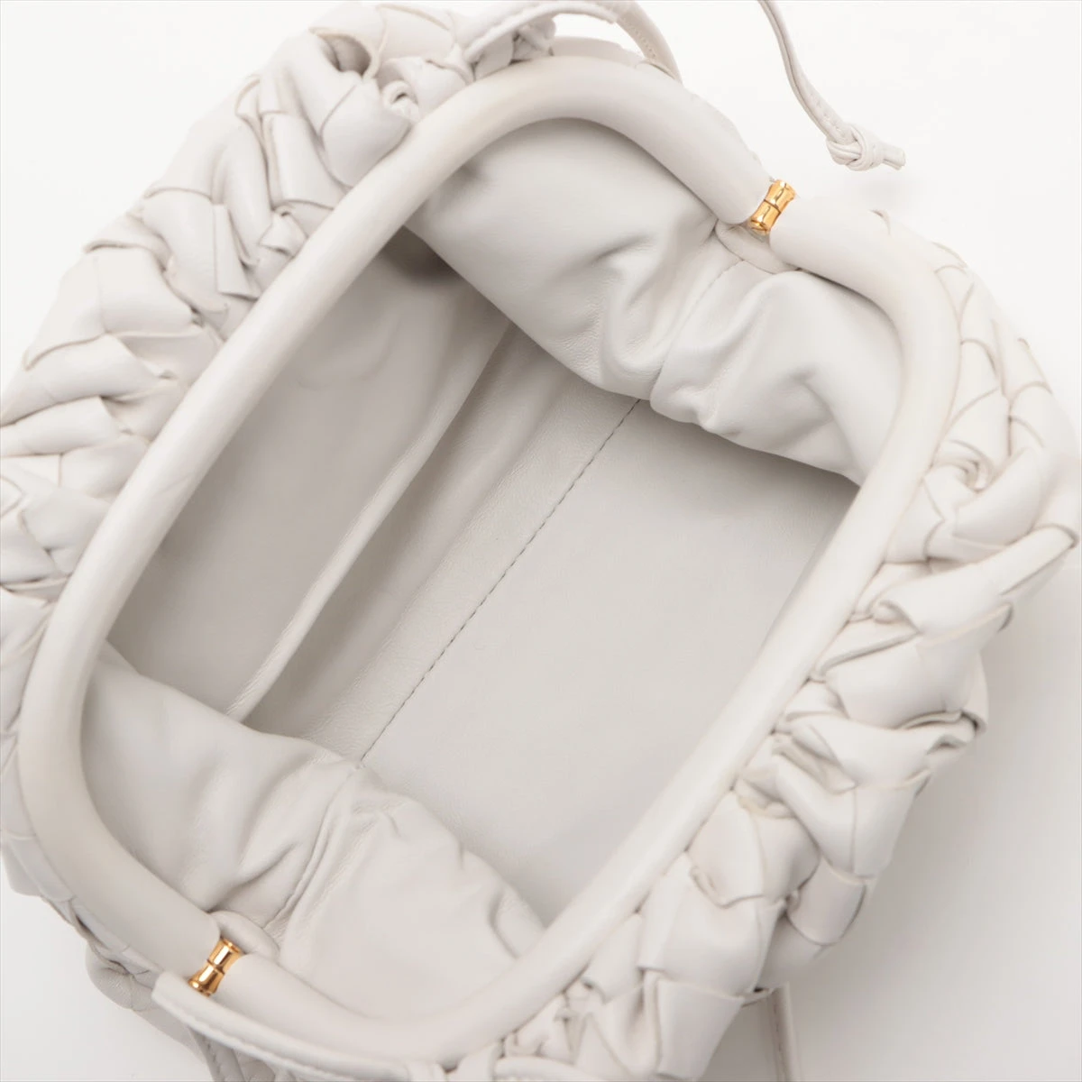ボッテガ・ヴェネタ　イントレチャート ショルダーバッグ ホワイト レザー Bottega Veneta ボッテガ・ヴェネタ イントレチャート