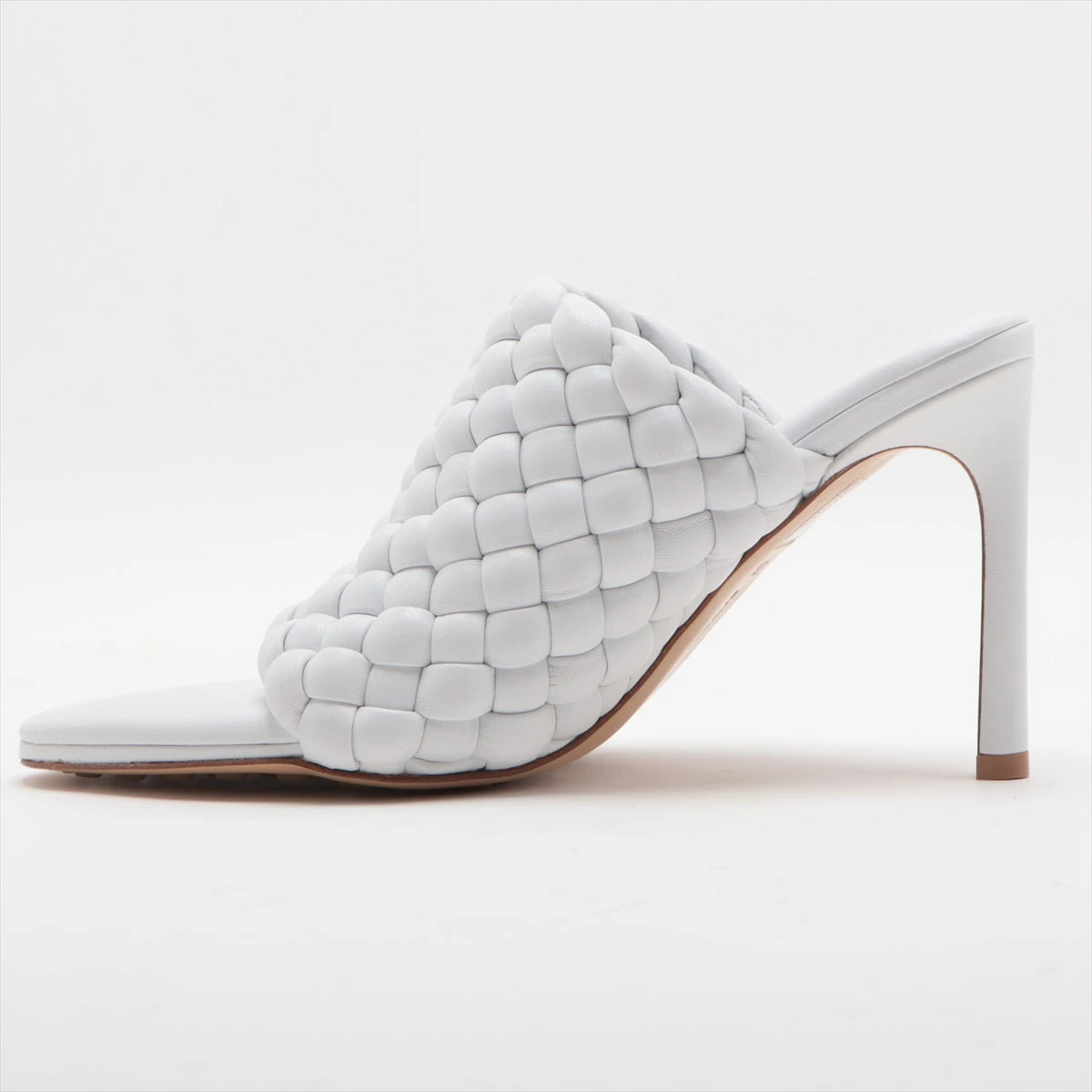 ♡ NOBLE BRENTA ミュール ホワイト 37【裏張り済み 美品】 オプティックホワイトリド ミュール| Bottega Veneta® 日本