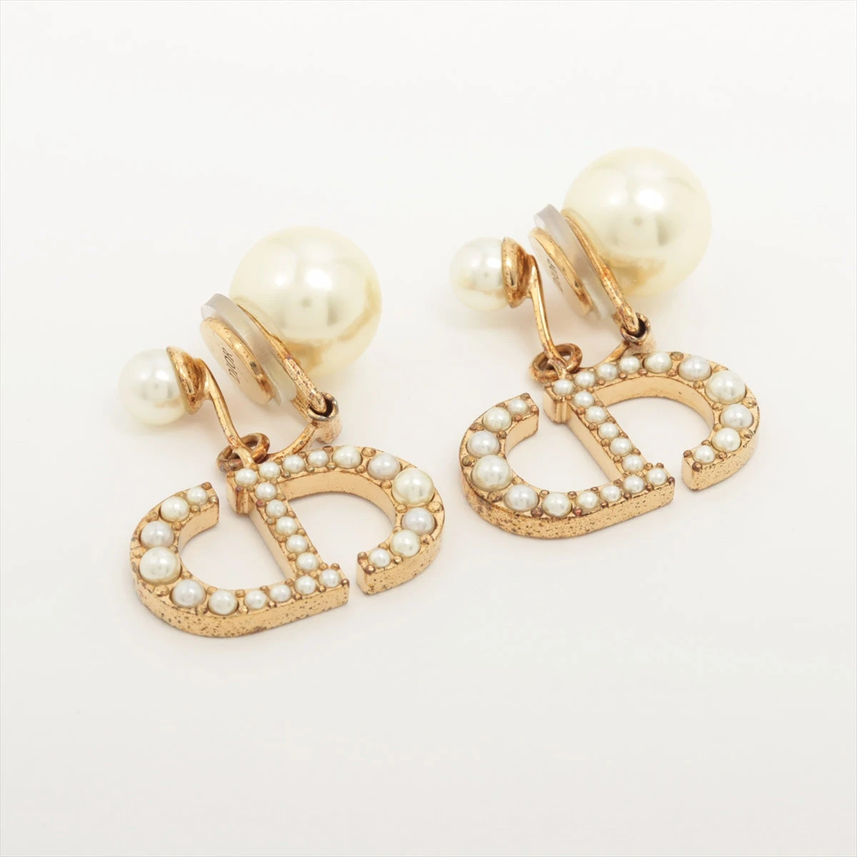 Dior Tribales ディオール パール ピアス 正規品 ほぼ未使用 DIOR | Dior Tribales ピアス メタル & レジンパール